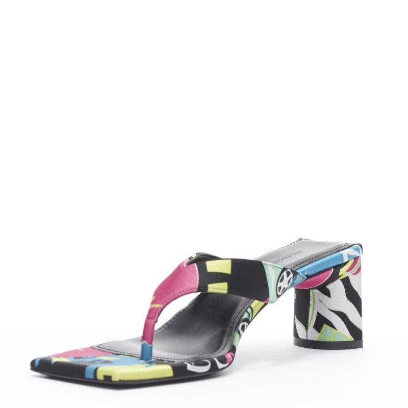 BALENCIAGA 2020 - Sandales à talons moyens et à bouts carrés en satin à fleurs EU35 Pour femmes en vente