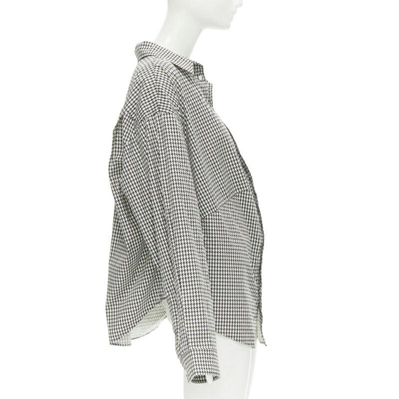BALENCIAGA 2020 Camicia Swing ricamata con logo pied de poule FR36 XS In condizioni ottime in vendita a Hong Kong, NT
