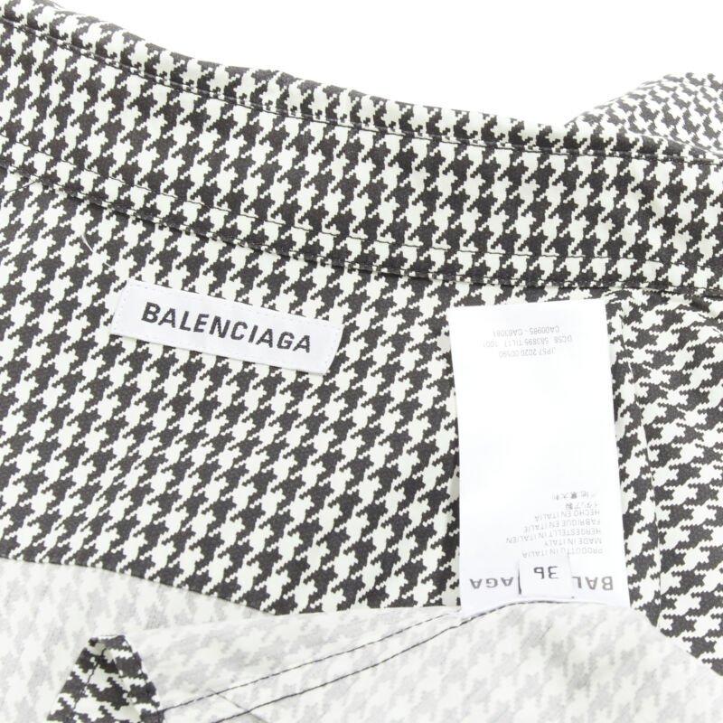 BALENCIAGA 2020 Camicia Swing ricamata con logo pied de poule FR36 XS in vendita 3