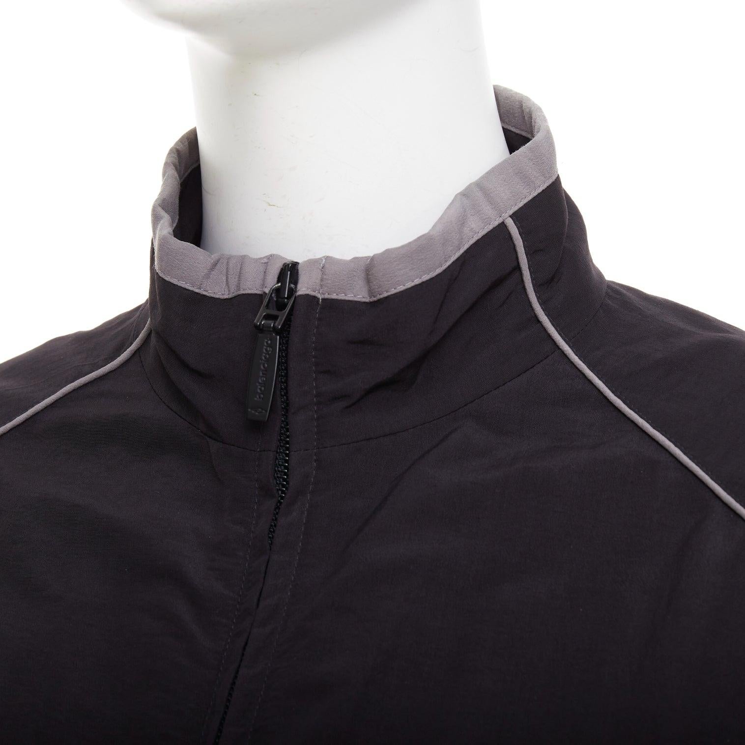 BALENCIAGA 2023 3B black grey white sports oversized track jacket S.S. White en vente 3