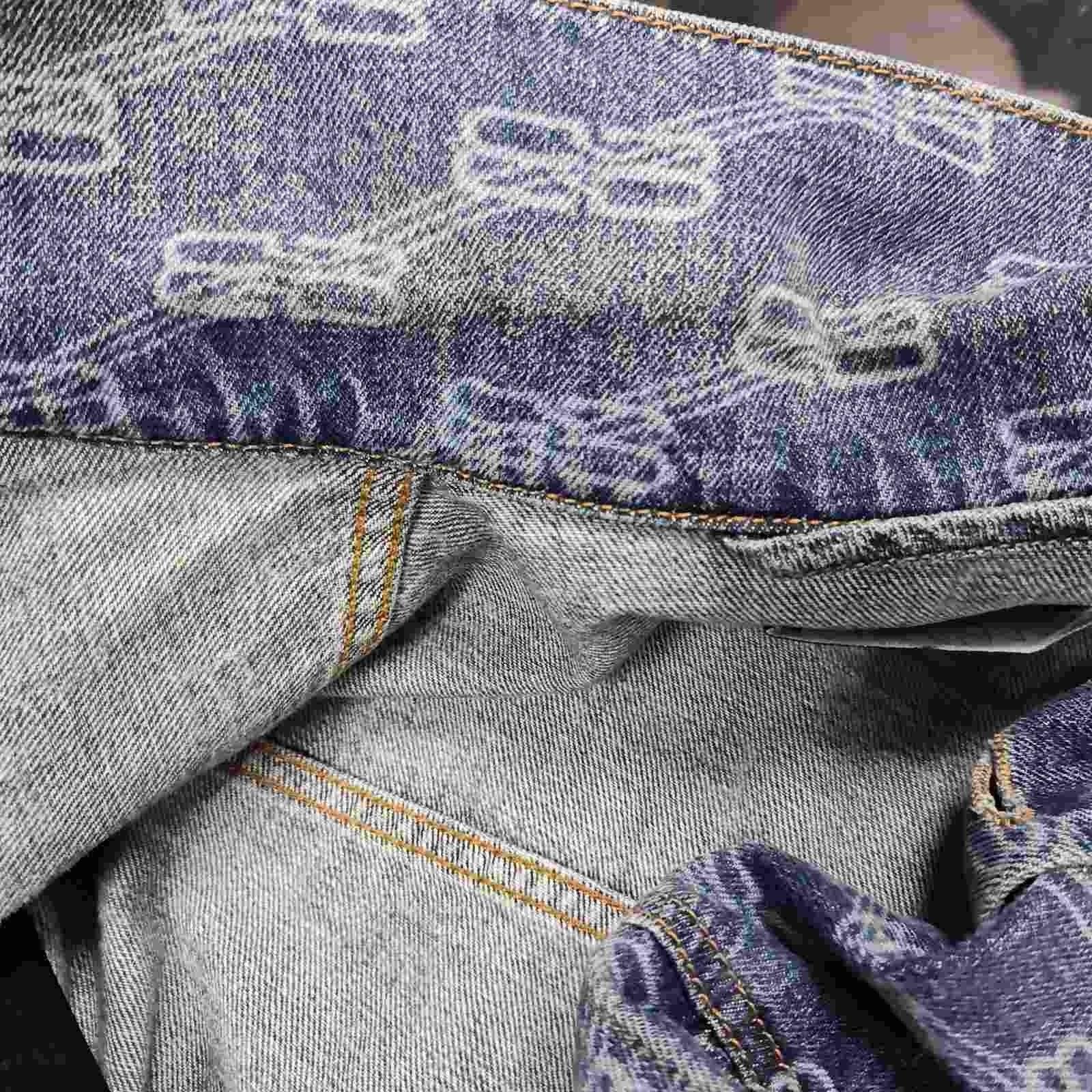 Balenciaga All-Over Logo Denim Jacke in Übergröße - XS im Angebot 1