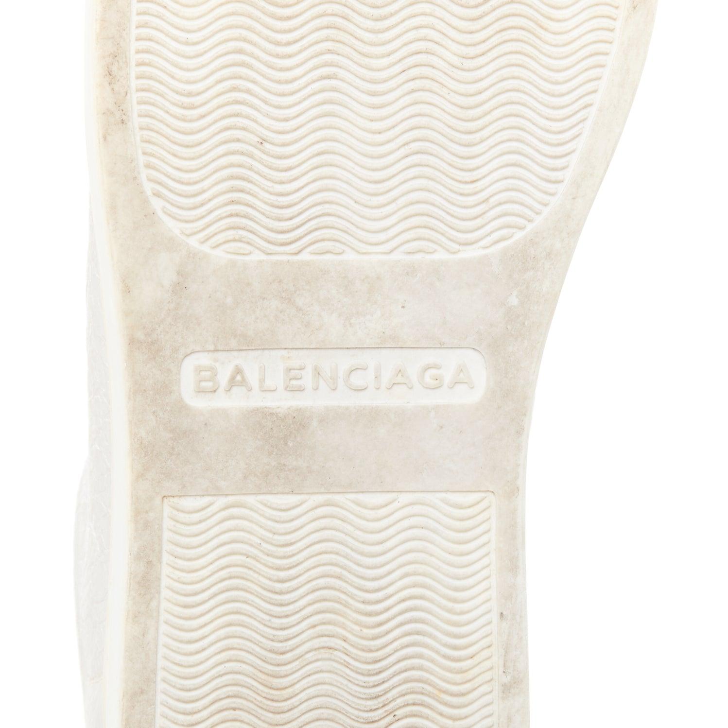 BALENCIAGA Arena baskets à lacets en cuir grainé écru EU35 en vente 5