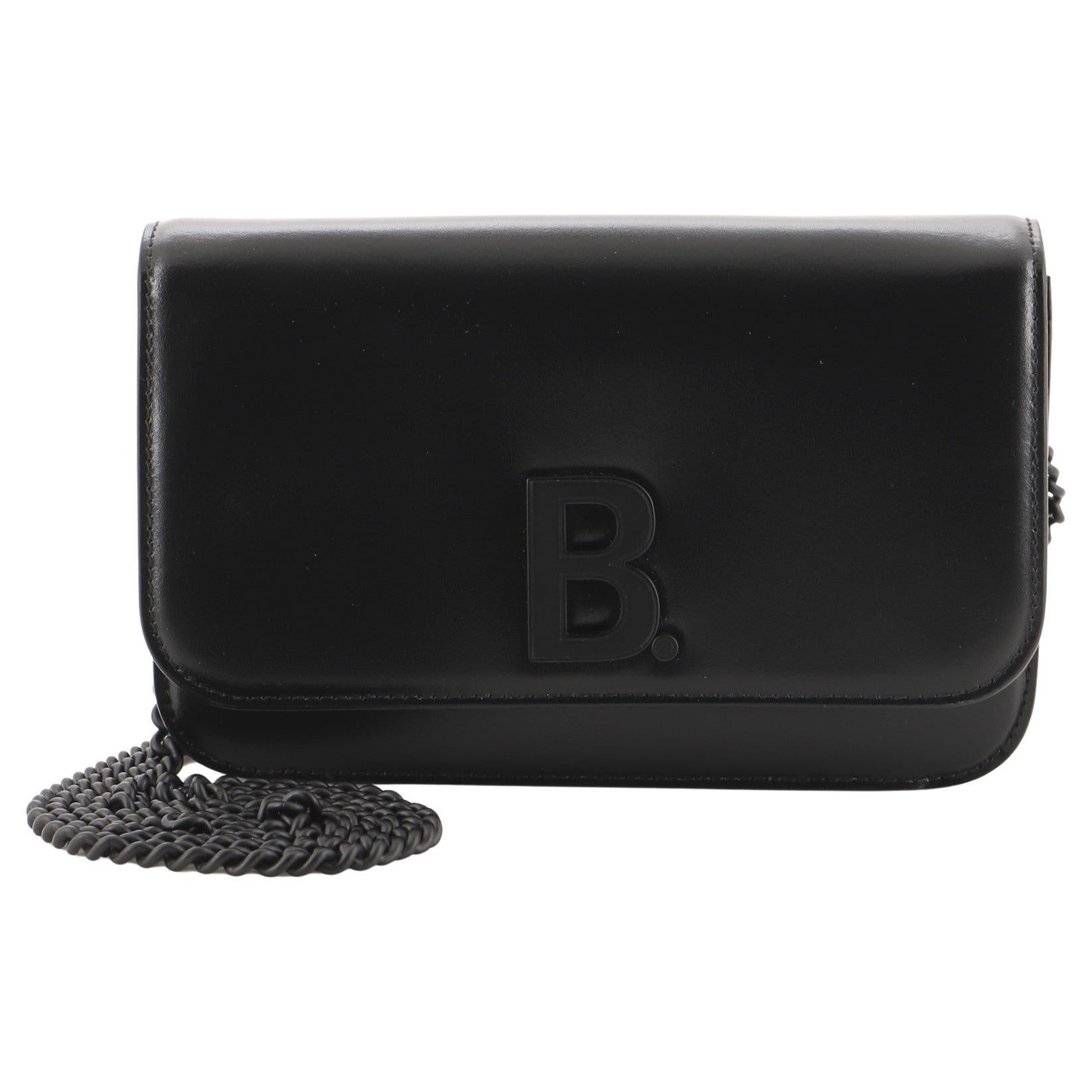 Balenciaga B Dot Portemonnaie an Kette aus Leder