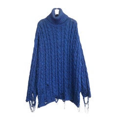 Balenciaga, Balenciaga x Demna Gvasalia AW20 Felpa Blu Metallizzata con Orlo Distrutto