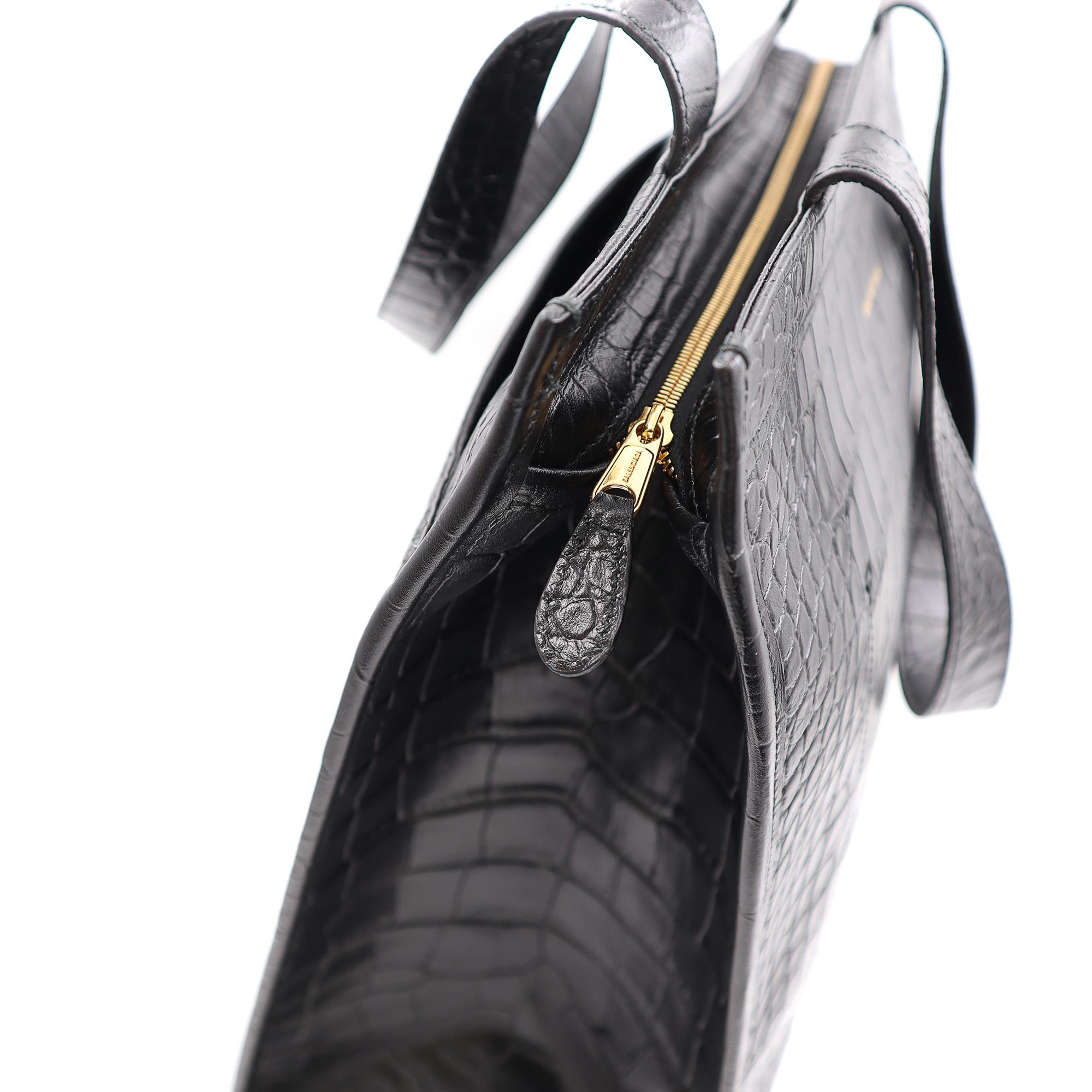 Balenciaga Bazar - Sac fourre-tout en cuir de crocodile noir pour femme, taille moyenne en vente 1