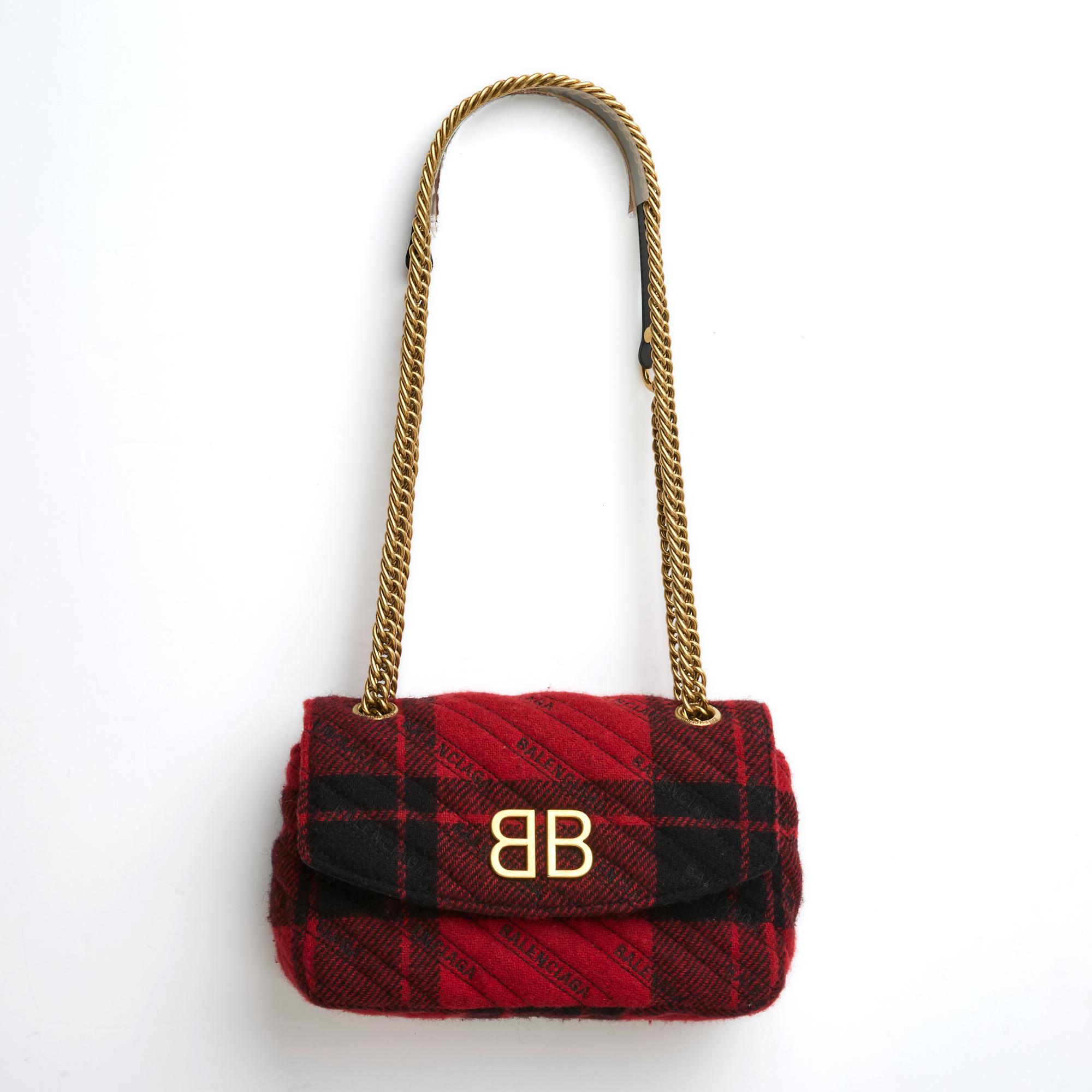 Balenciaga BB Chain bag in red and black wool cloth, tartan pattern and Balenciaga logo, quilted and decorated with the famous BB logo on the flap clasp, black leather interior with 6 card slots, 1 zipped coin purse and a large front pocket, a last