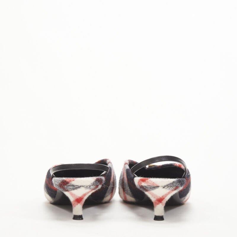 BALENCIAGA BB - Escarpins à bride en laine à carreaux rouges et noirs avec logo doré EU38,5 Pour femmes en vente