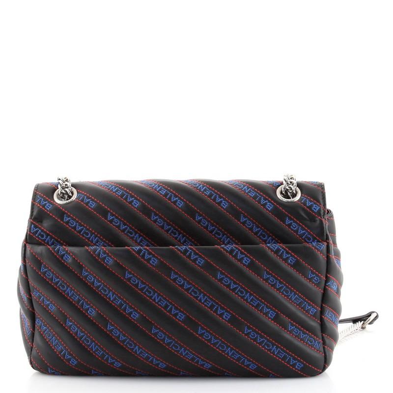 Balenciaga BB Souvenir Borsa a tracolla rotonda con catena e ricami trapuntati In condizioni discrete a NY, NY