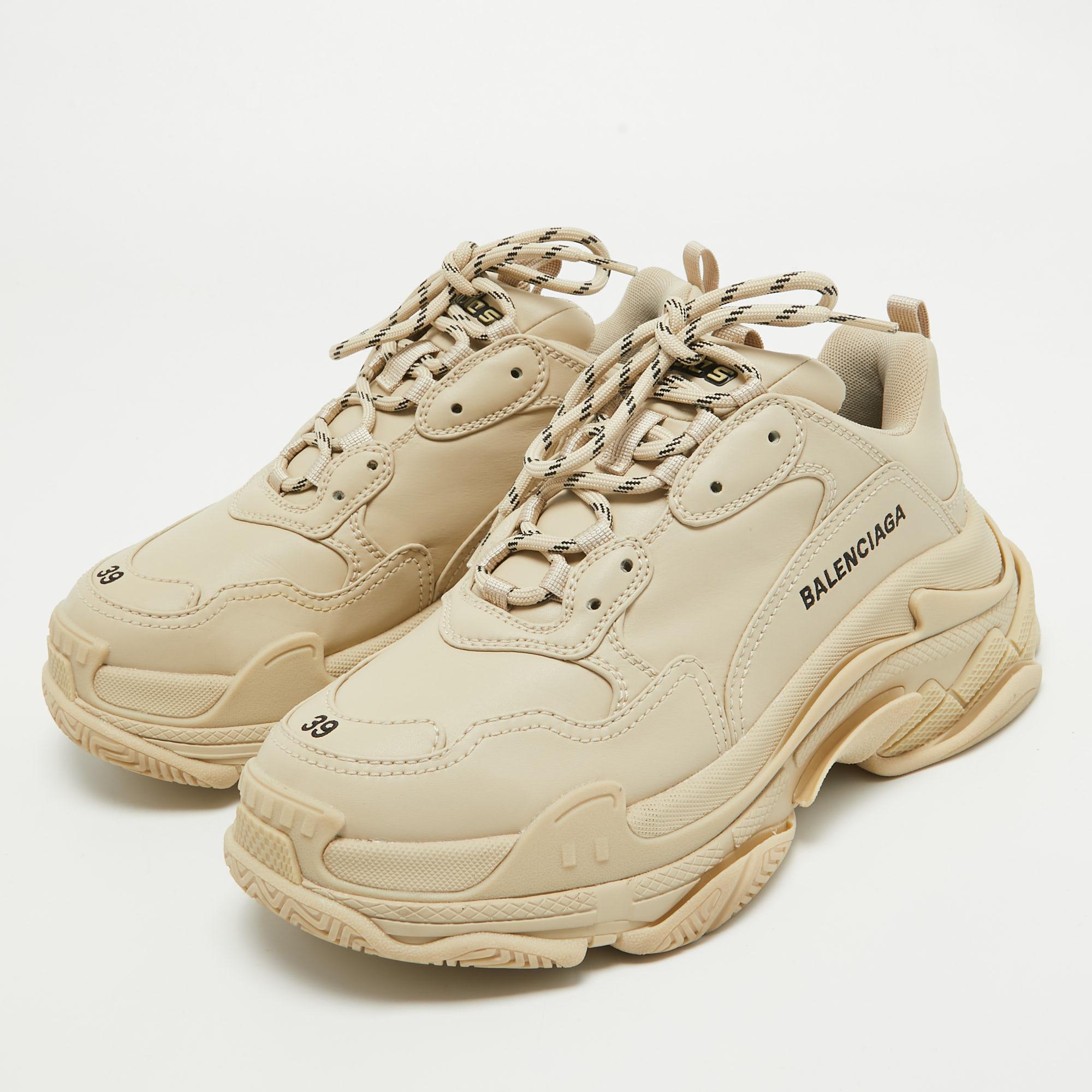 Balenciaga Beige Faux Leather Triple S Sneakers Size 39 For Sale 5