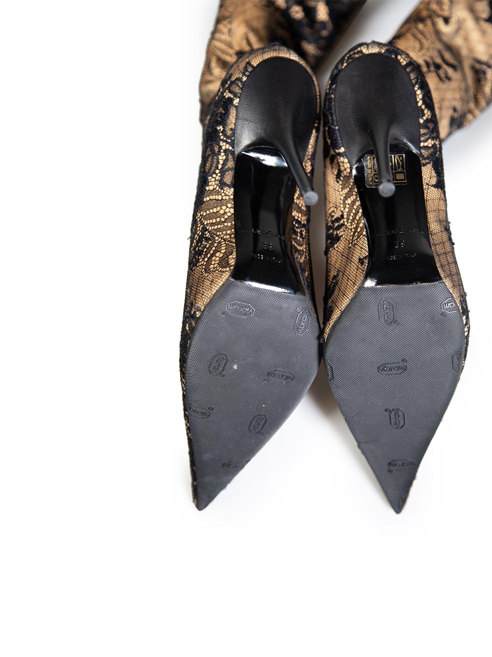 Balenciaga Beige geblümte Spitzenmesser-Stiefel Größe IT 39 Damen im Angebot
