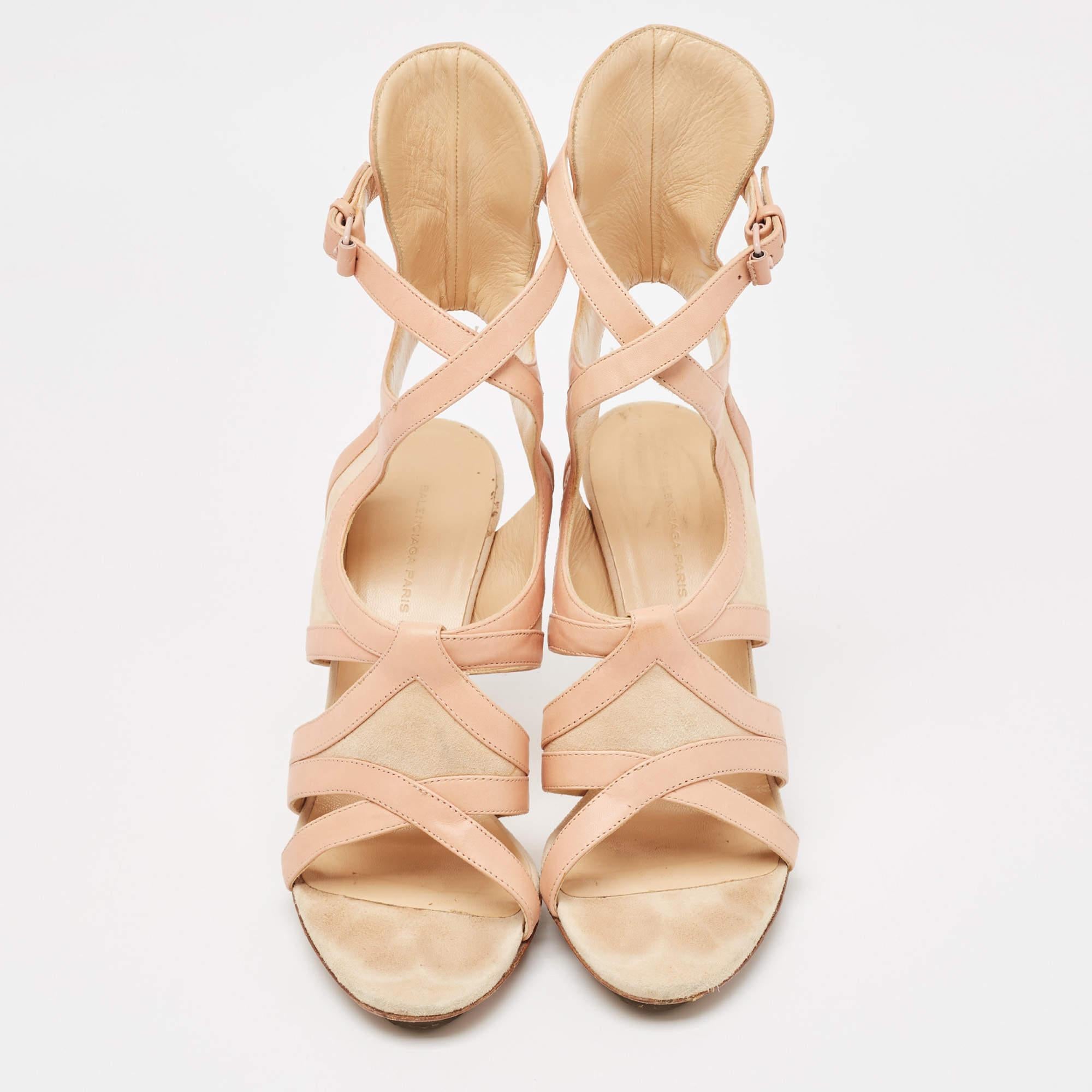 Beige Balenciaga - Sandales à lanières en cuir et daim beige, taille 38 en vente