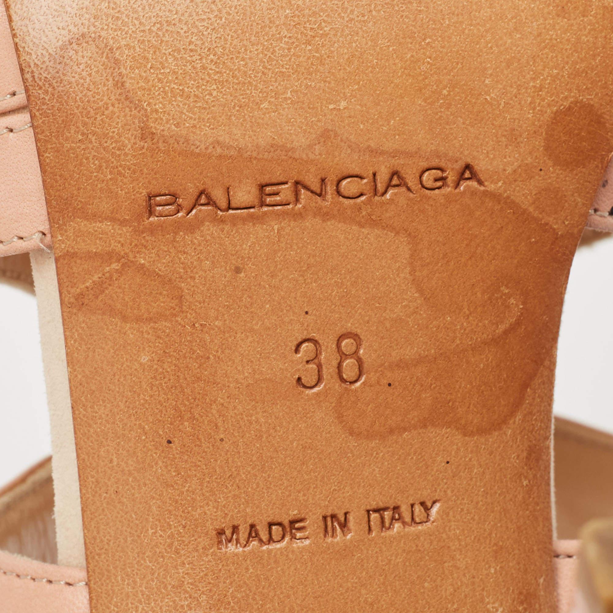 Balenciaga - Sandales à lanières en cuir et daim beige, taille 38 en vente 3