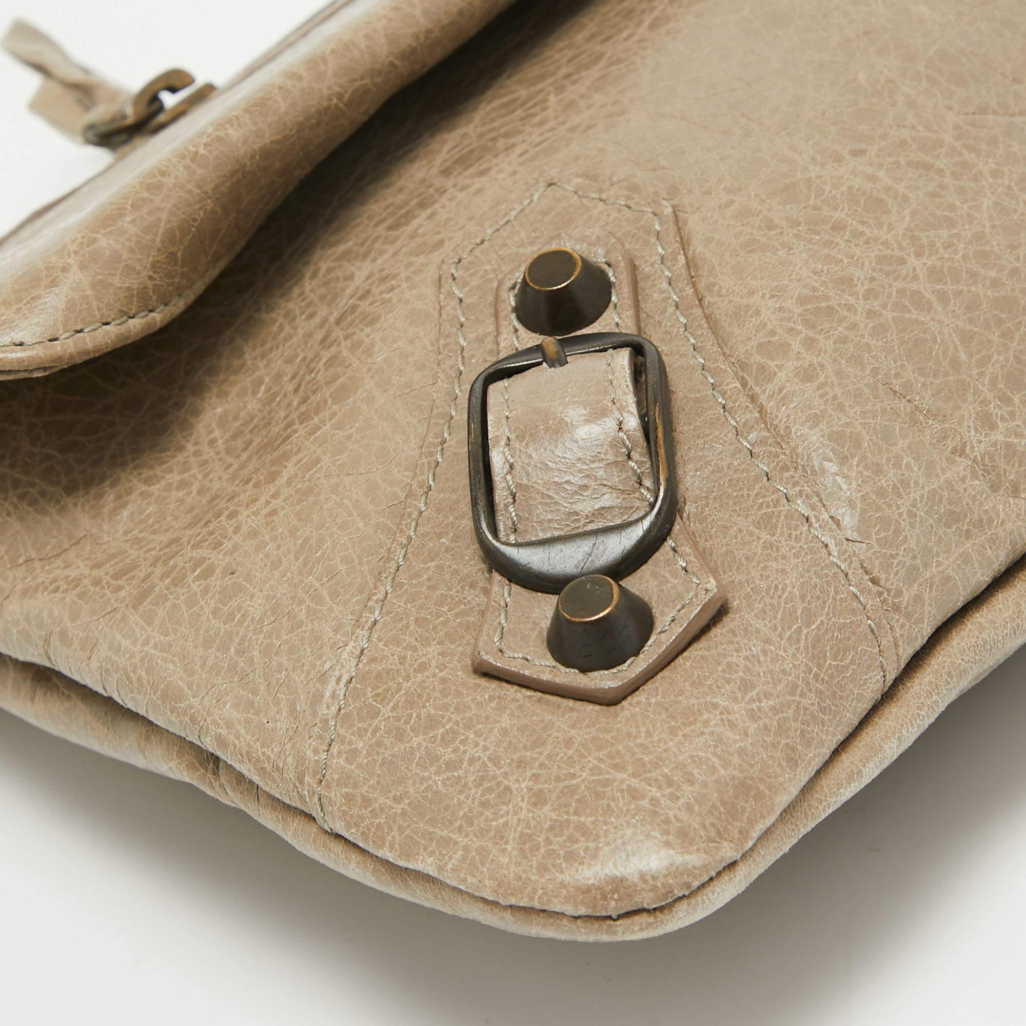Women's Balenciaga Beige Leather Classic Envelope Clutch