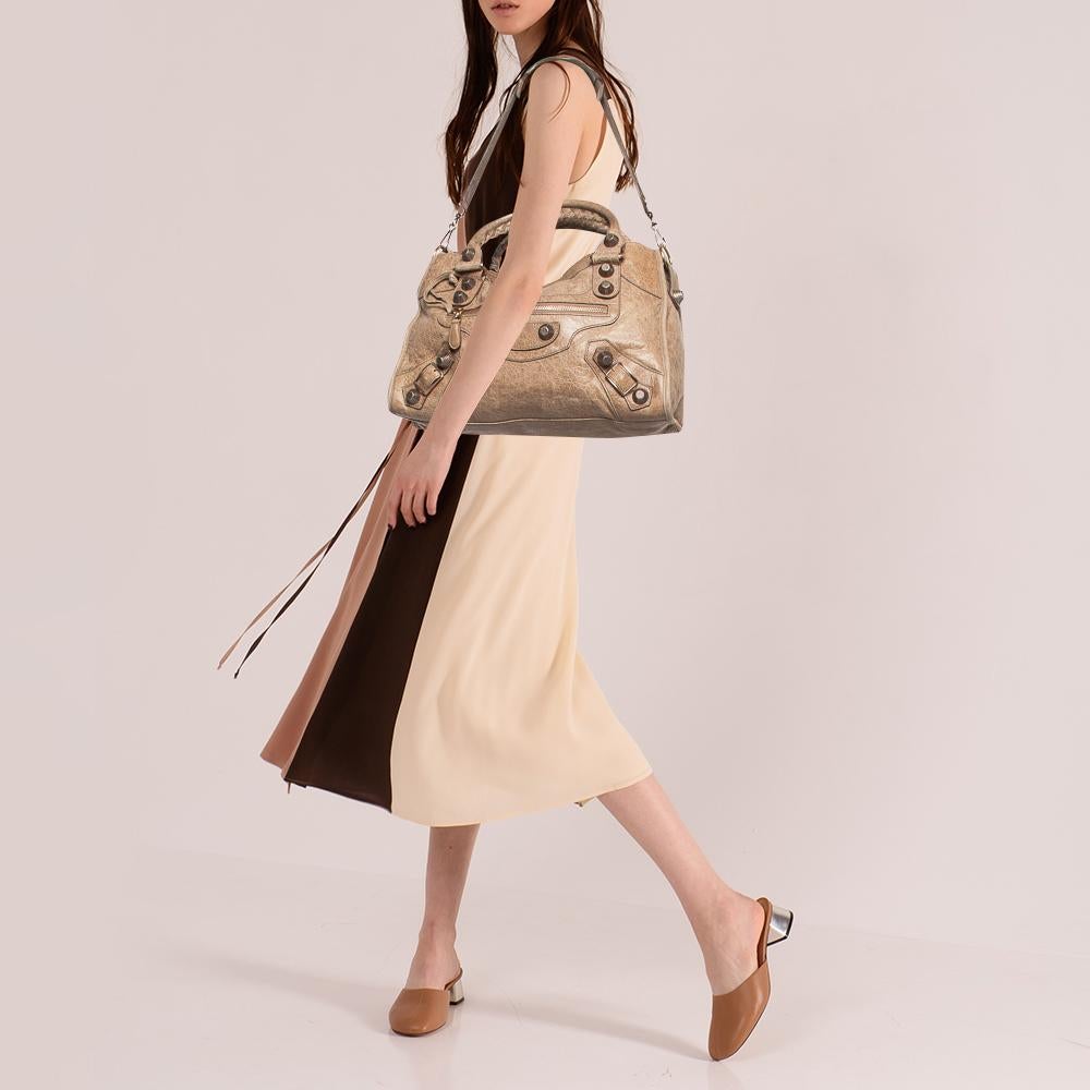 Balenciaga GGH Classic City Tote aus Leder in Beige, GGH im Zustand „Relativ gut“ im Angebot in Dubai, Al Qouz 2