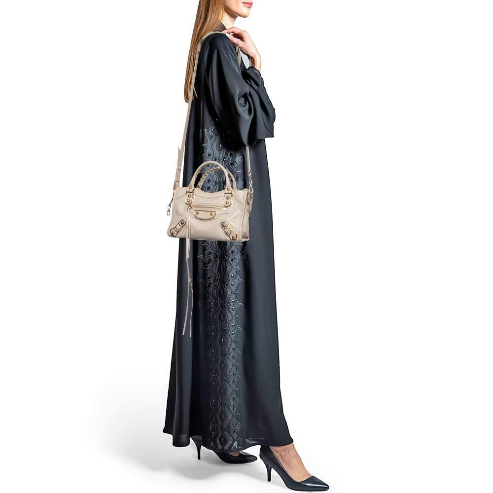 Balenciaga Beige Leather Mini Classic Metallic Edge City Bag In Good Condition In Dubai, Al Qouz 2