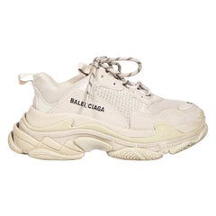 Balenciaga Beige Triple S Low Top Trainers Size IT 37