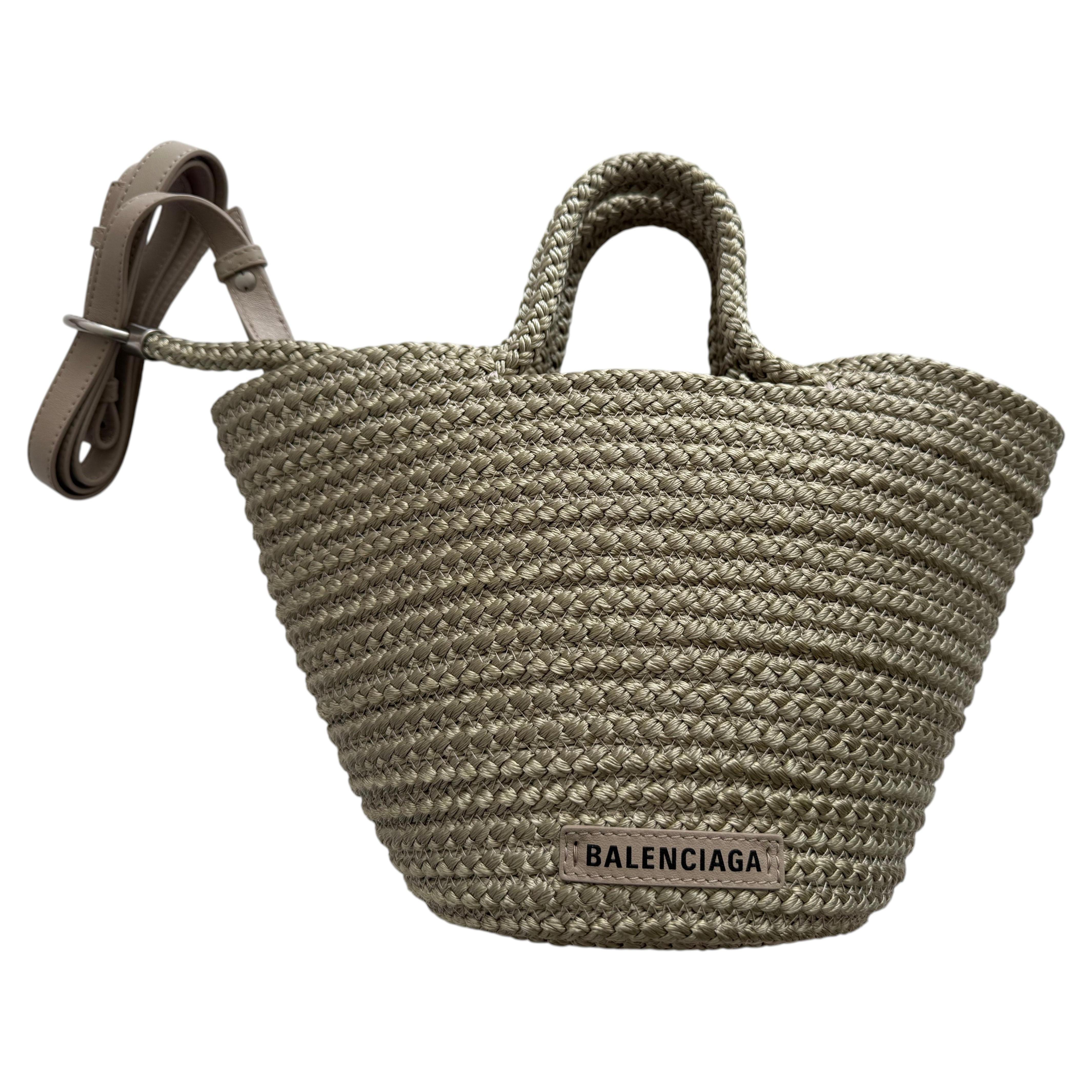 How do I shorten a Balenciaga bag strap?