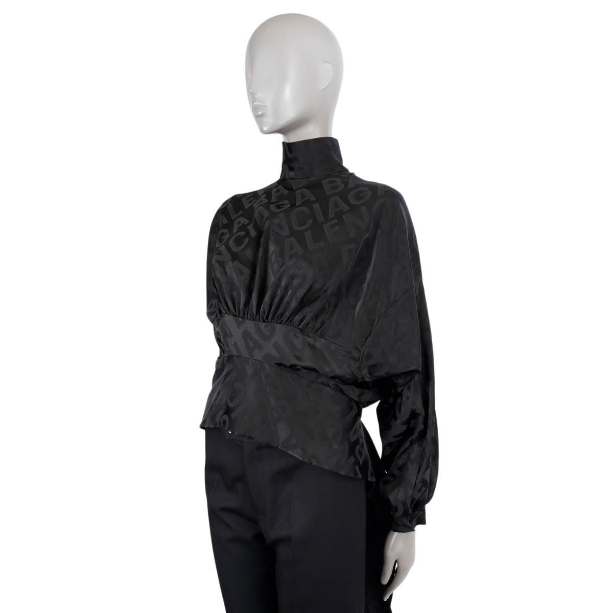 BALENCIAGA black 2020 UPSIDE DOWN HIGH NECK LOGO SATIN Blouse Shirt 36 XS In Excellent Condition For Sale In Zürich, CH