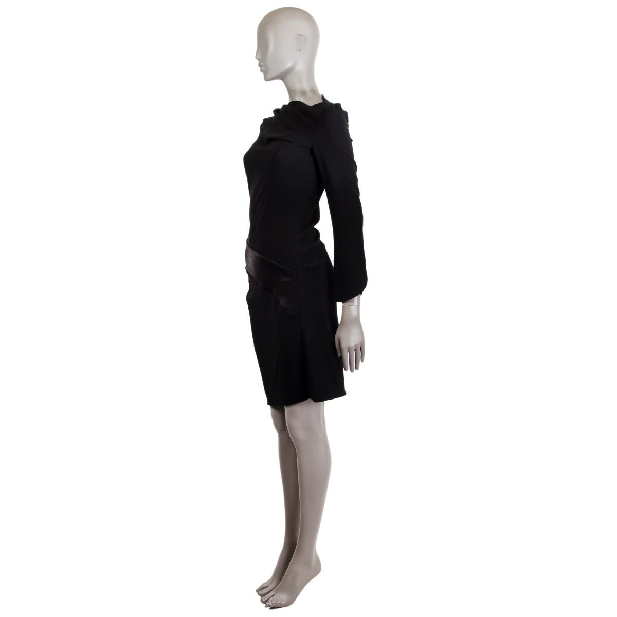 Noir BALENCIAGA - Robe en acétate noir drapée, taille 38 S en vente