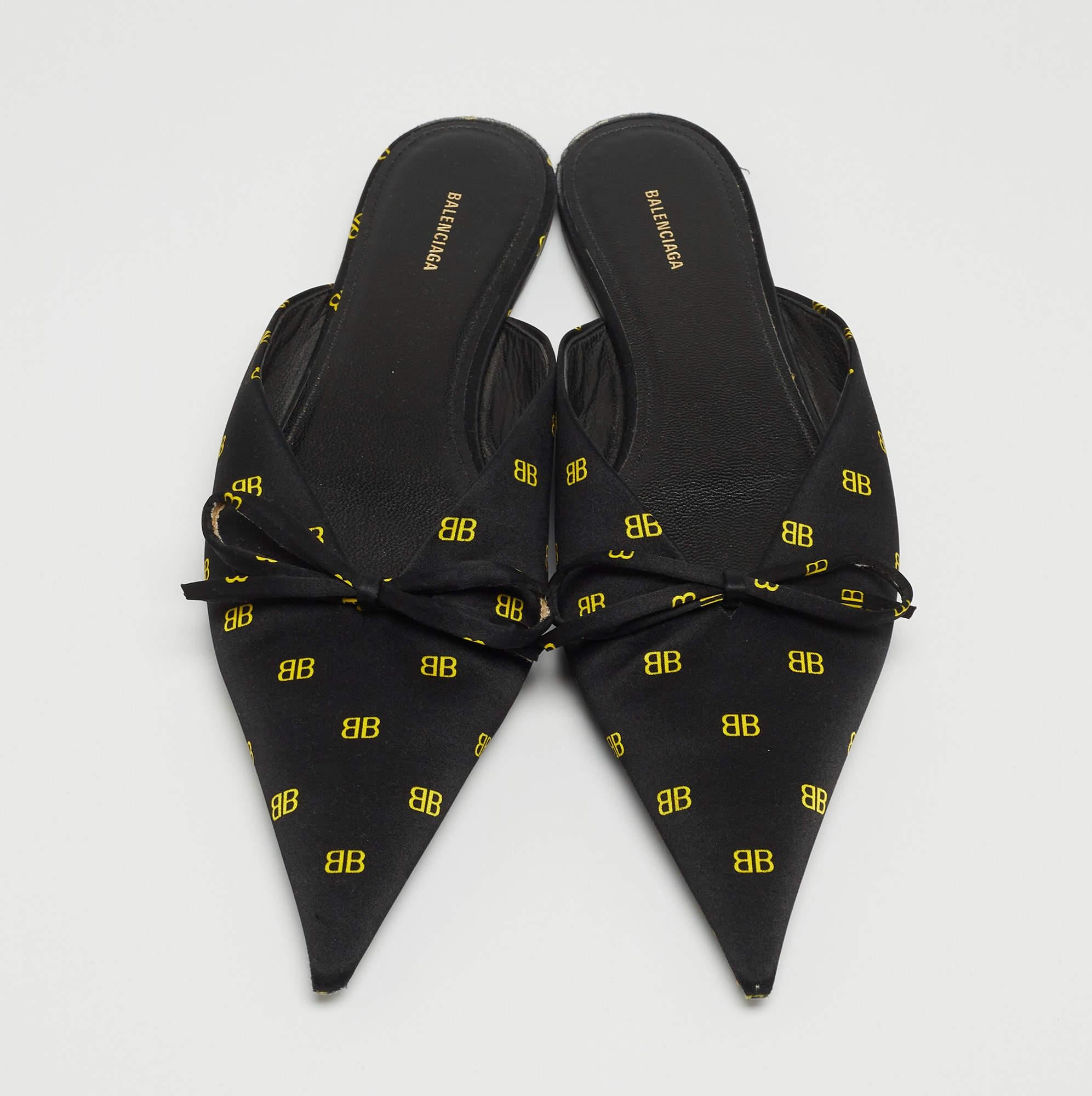 Balenciaga Black BB Print Satin Knife Flat Mules Size 37 In Good Condition For Sale In Dubai, Al Qouz 2