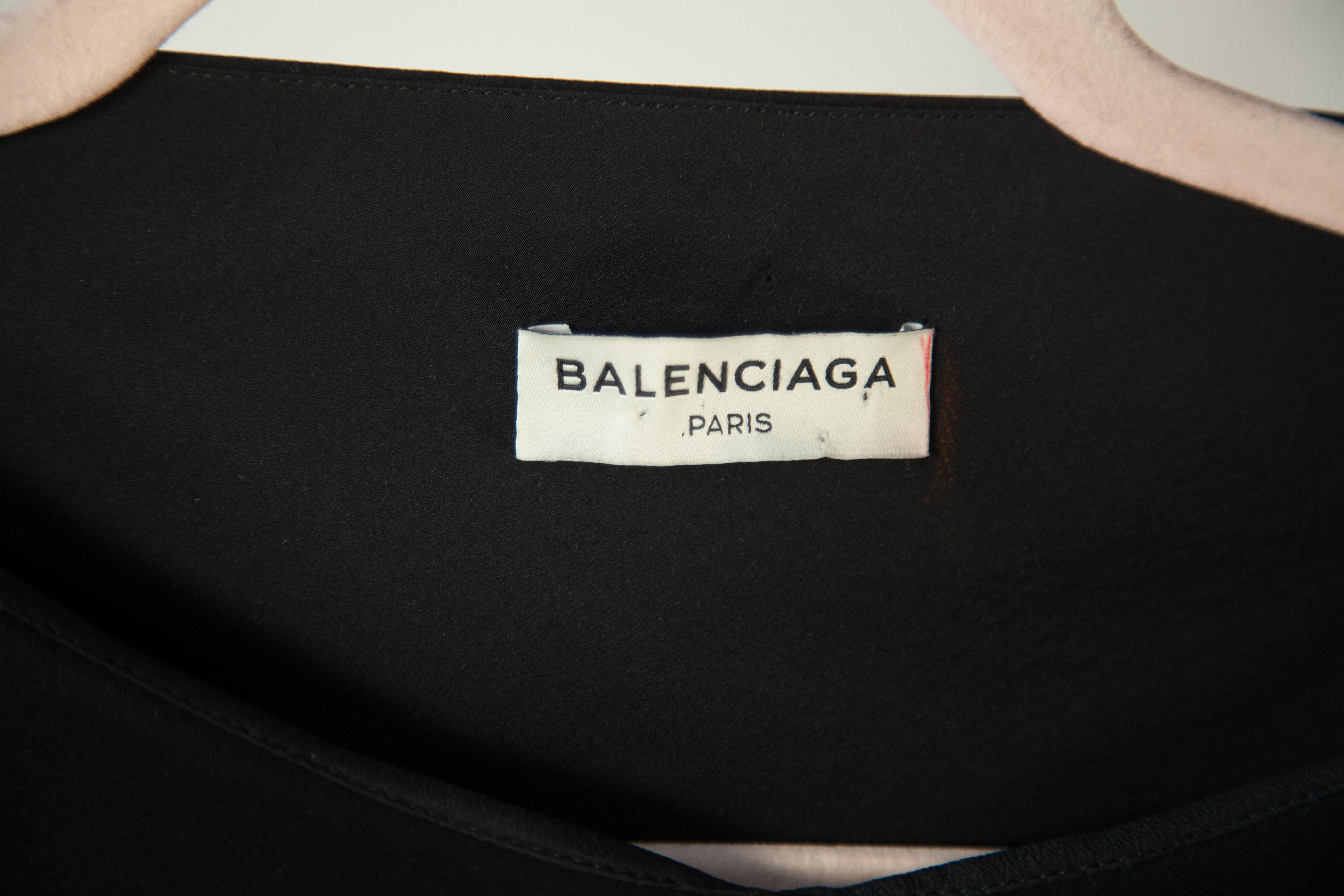 Women's or Men's Balenciaga Black Blouse For Sale