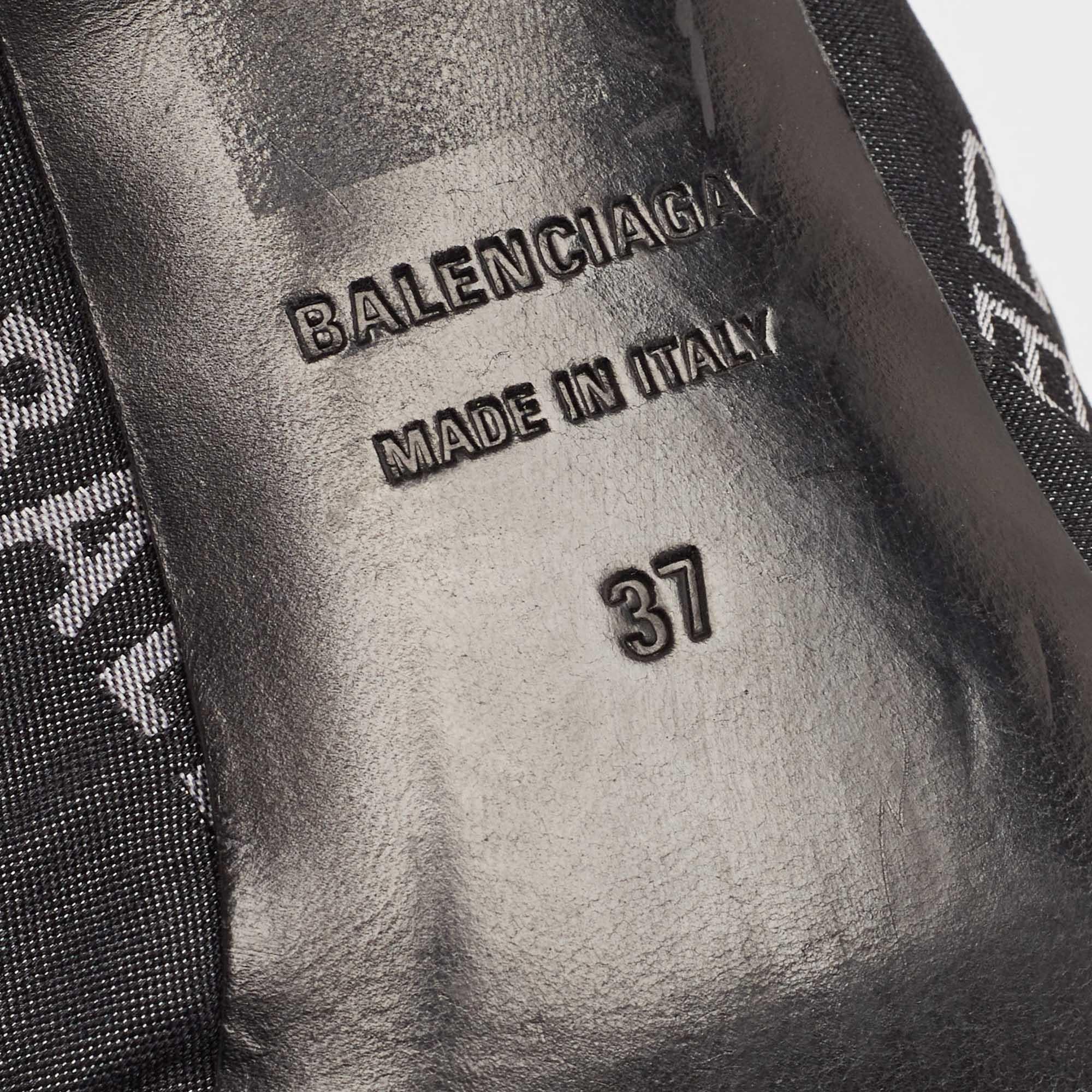Balenciaga Sandali in tela nera taglia 37 in vendita 3