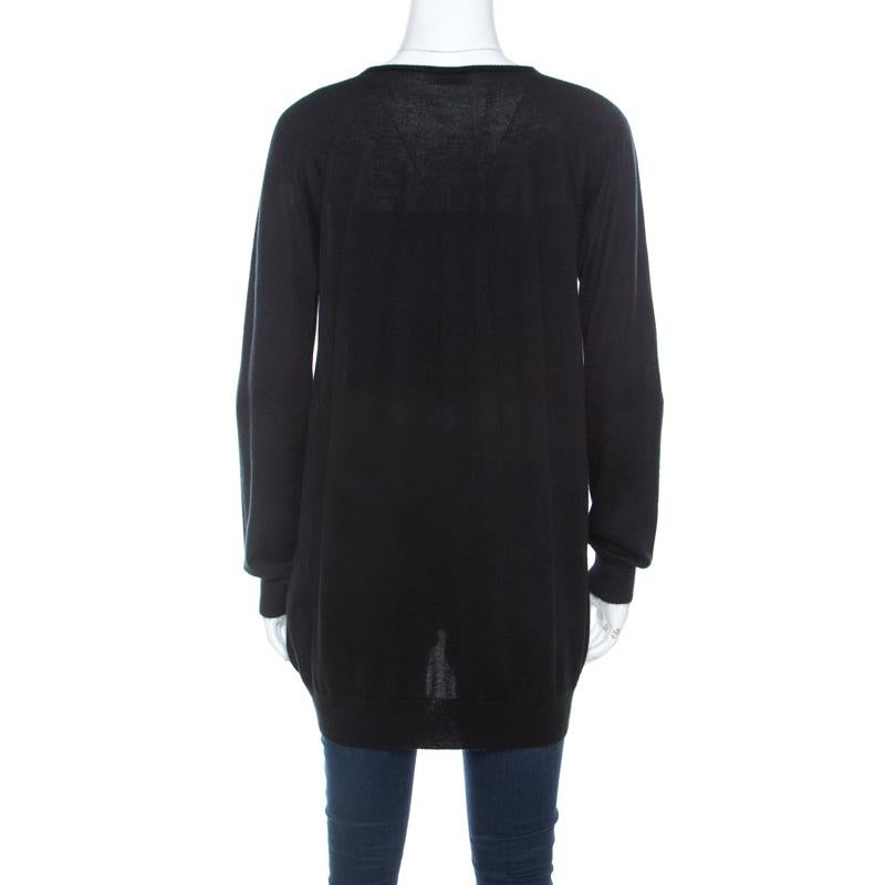 Wear this sweatshirt from Balenciaga on any occasion. It is made of 100% cashmere and features a relaxed silhouette. It flaunts a black hue and is complete with a round neckline and long sleeves.

Includes: The Luxury Closet Packaging

