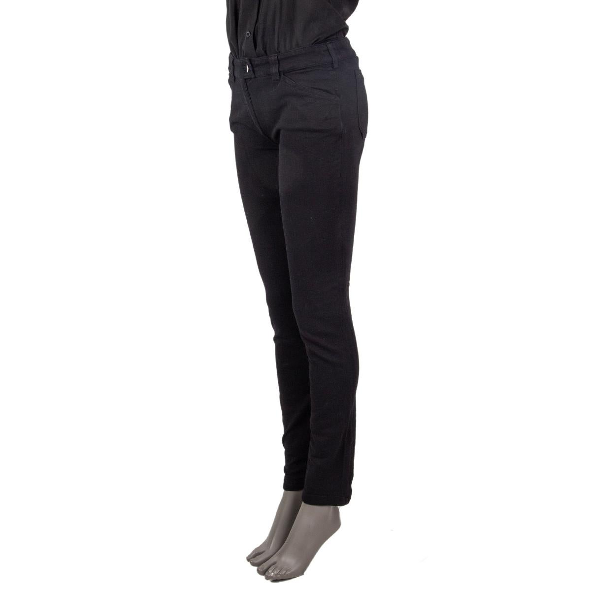 100% authentische Balenciaga Skinny-Jeans mit Reißverschluss aus schwarzer Baumwolle (98%) und Elastan (2%) mit Gesäß- und Vordertaschen. Auf der Vorderseite mit einem Reißverschluss und einem Knopf zu schließen. Unbeschriftet. Sie wurden getragen