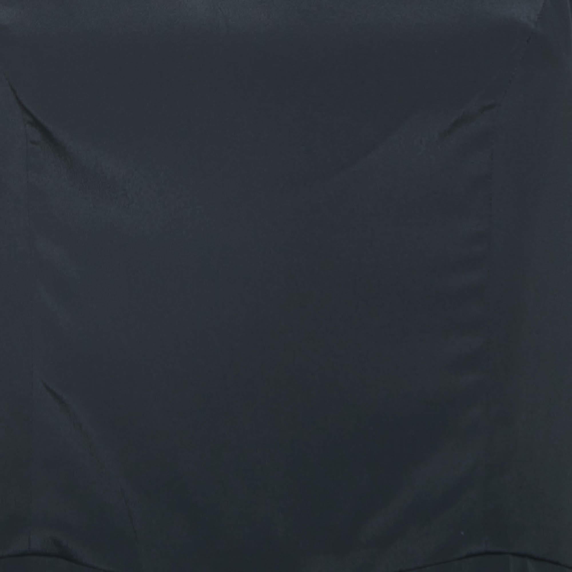 Balenciaga Black Crepe Strappy Midi Dress M. Pour femmes en vente
