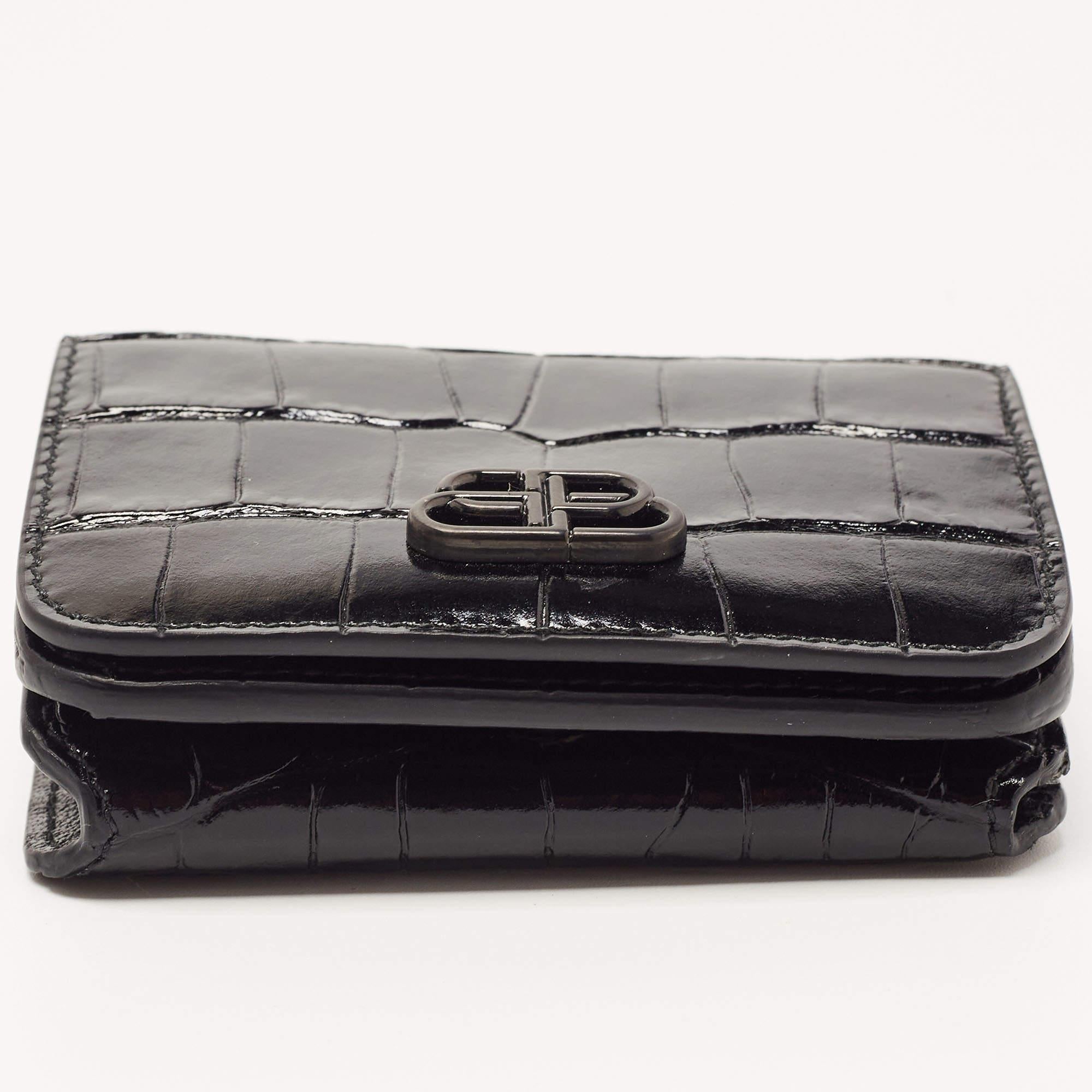 Balenciaga Black Croc Embossed Shiny Leather Mini BB Wallet In Excellent Condition In Dubai, Al Qouz 2