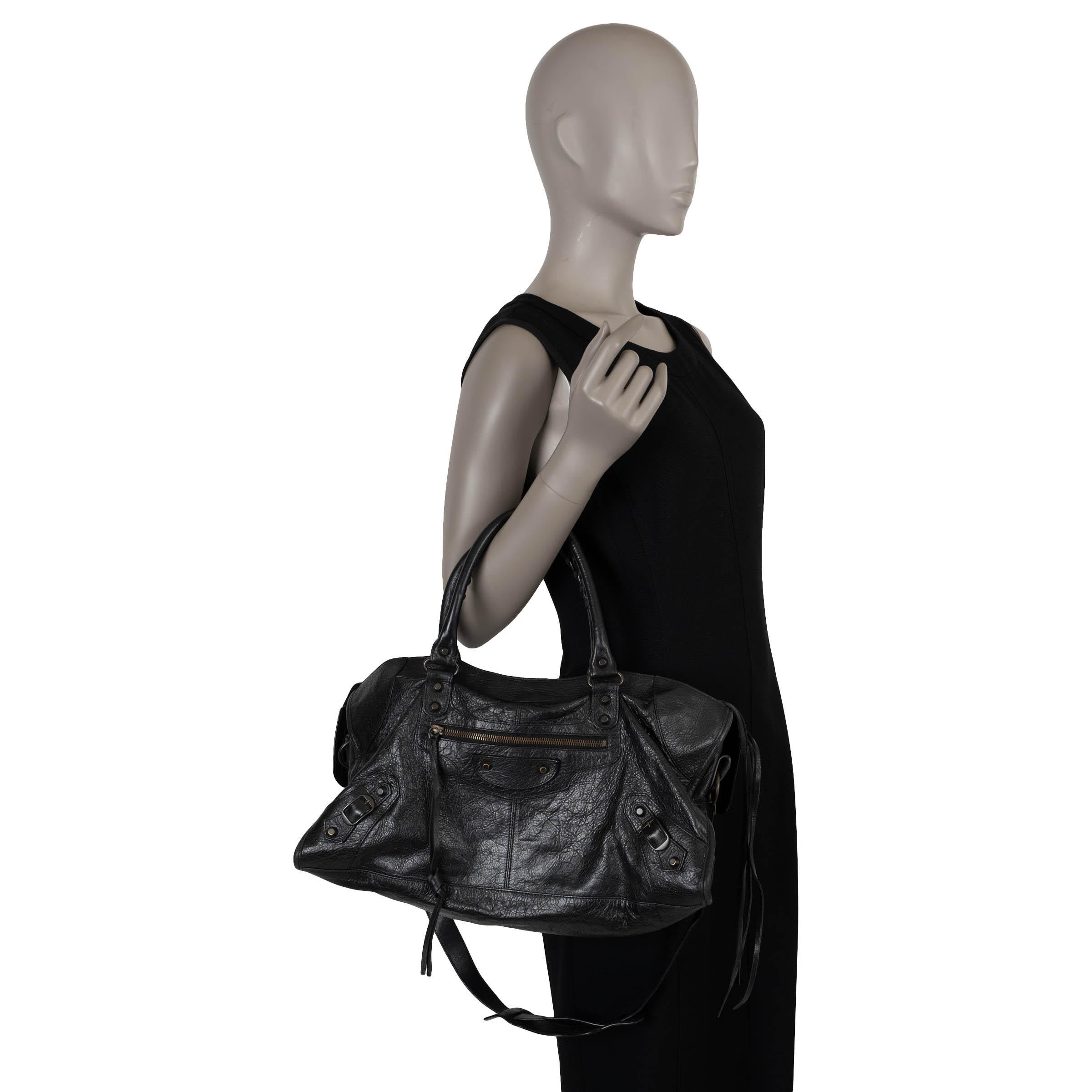 BALENCIAGA CLASSIC CITY Tasche aus schwarzem Leder in Used-Optik im Angebot 4