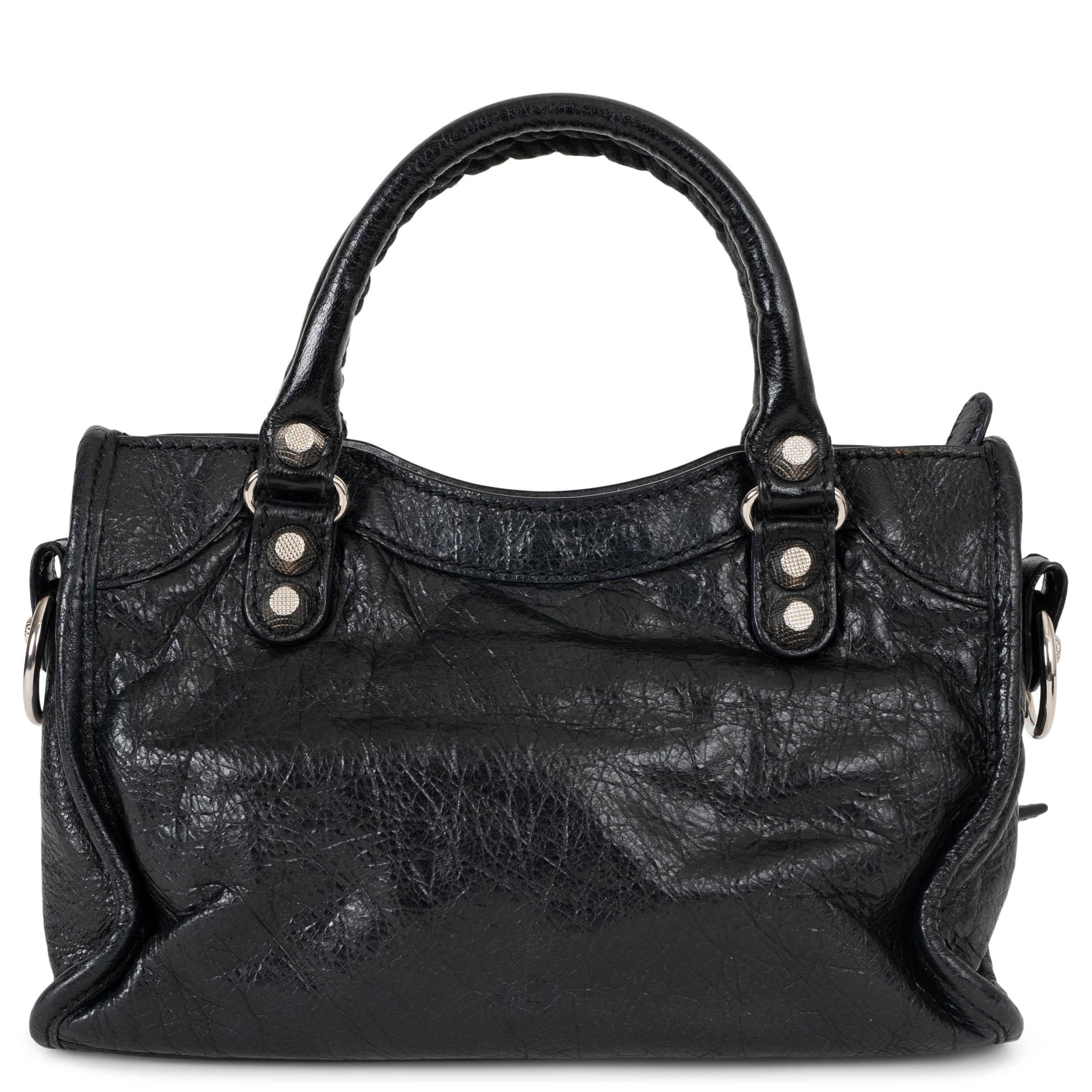 BALENCIAGA schwarze GIANT CITY MINI Crossbody Tasche aus Leder (Schwarz) im Angebot