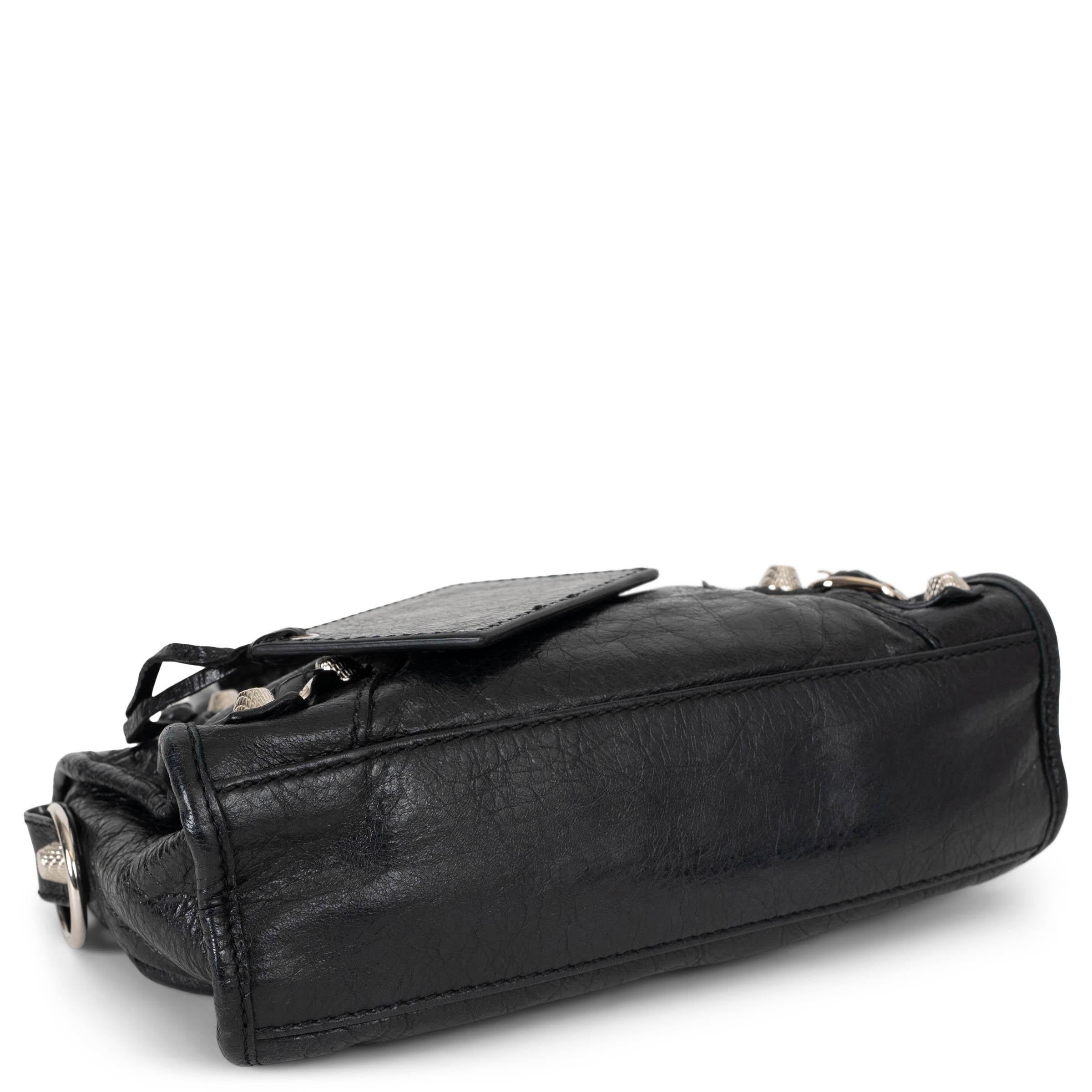 BALENCIAGA schwarze GIANT CITY MINI Crossbody Tasche aus Leder im Zustand „Hervorragend“ im Angebot in Zürich, CH
