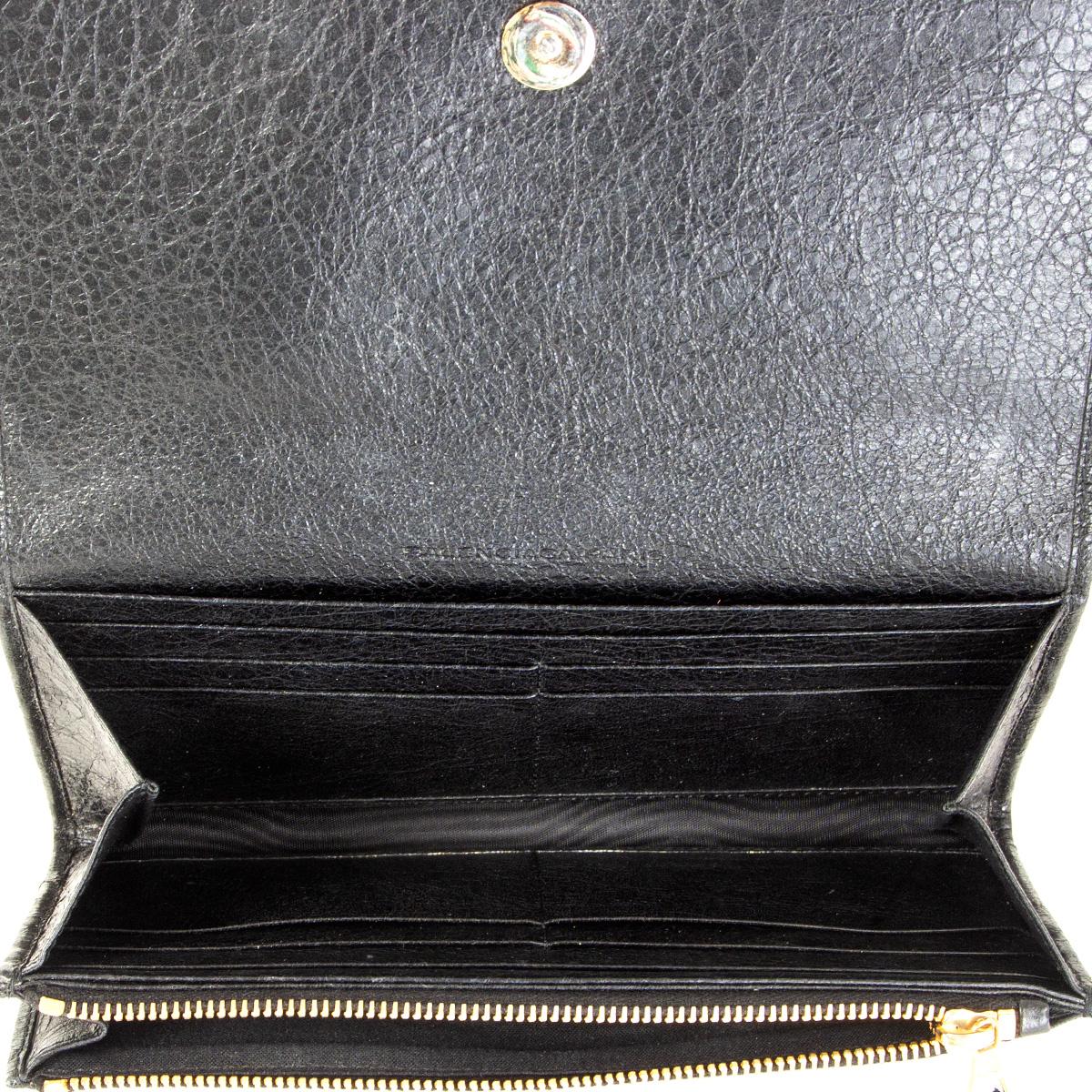 BALENCIAGA Schwarzes Portemonnaie aus Leder im Used-Look GIANT MONEY Continental im Angebot 2