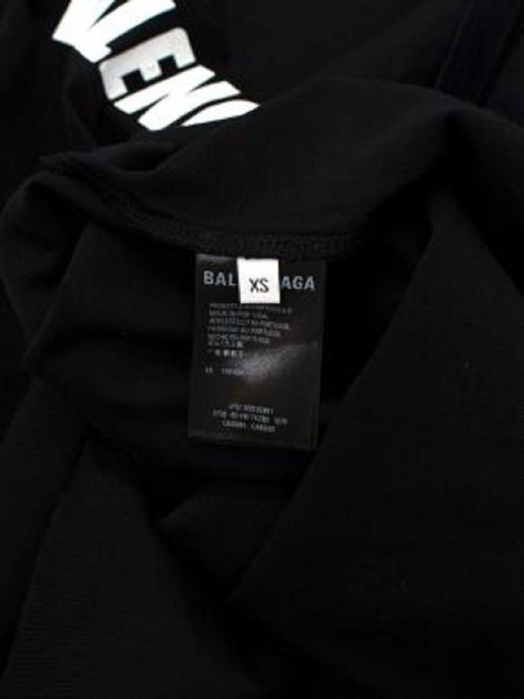 Balenciaga Noir T-shirt imprimé avec logo en relief en vente 2
