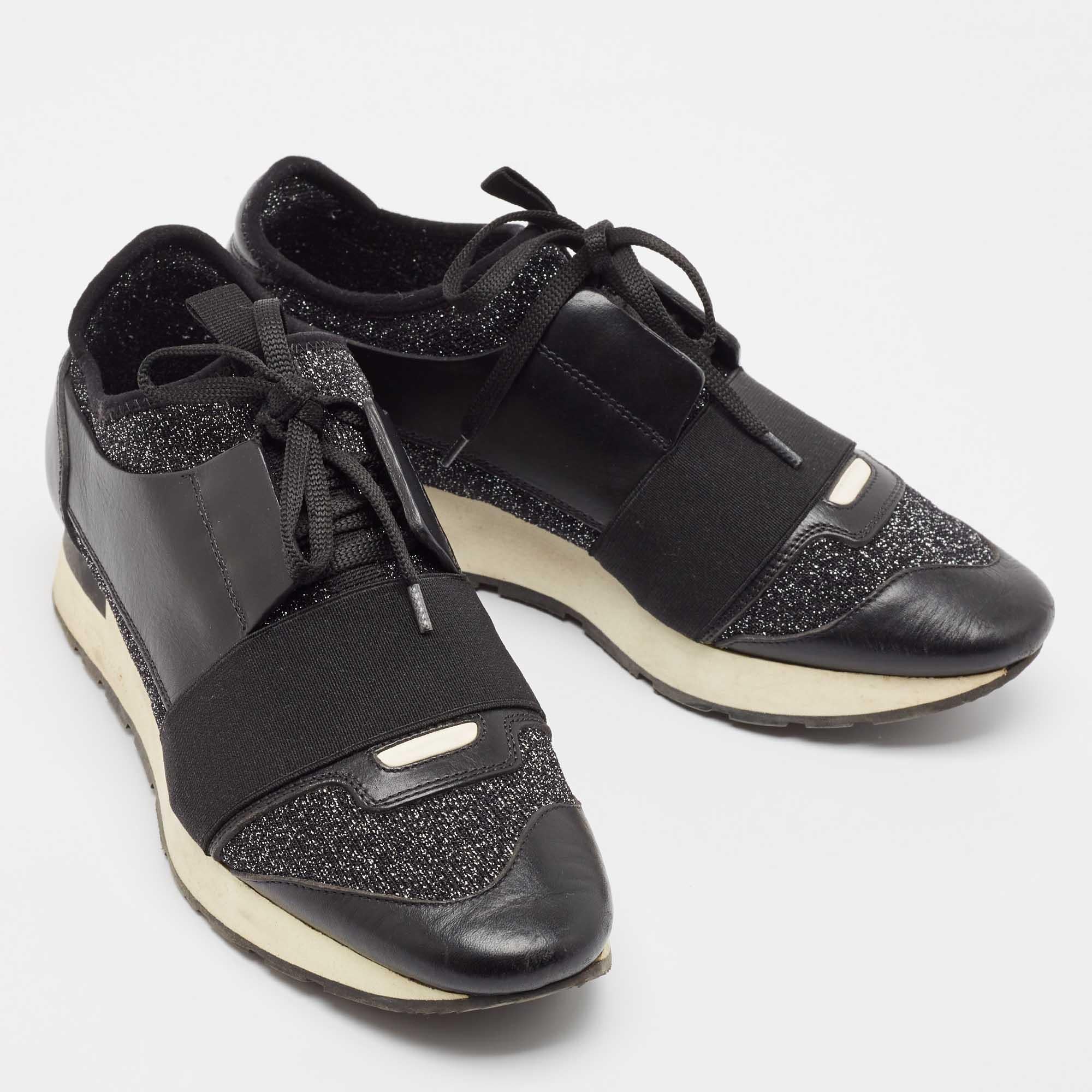 Women's Balenciaga Black Fabric and Leather Race Runner Lace Up Sneakers Size 38 For Sale