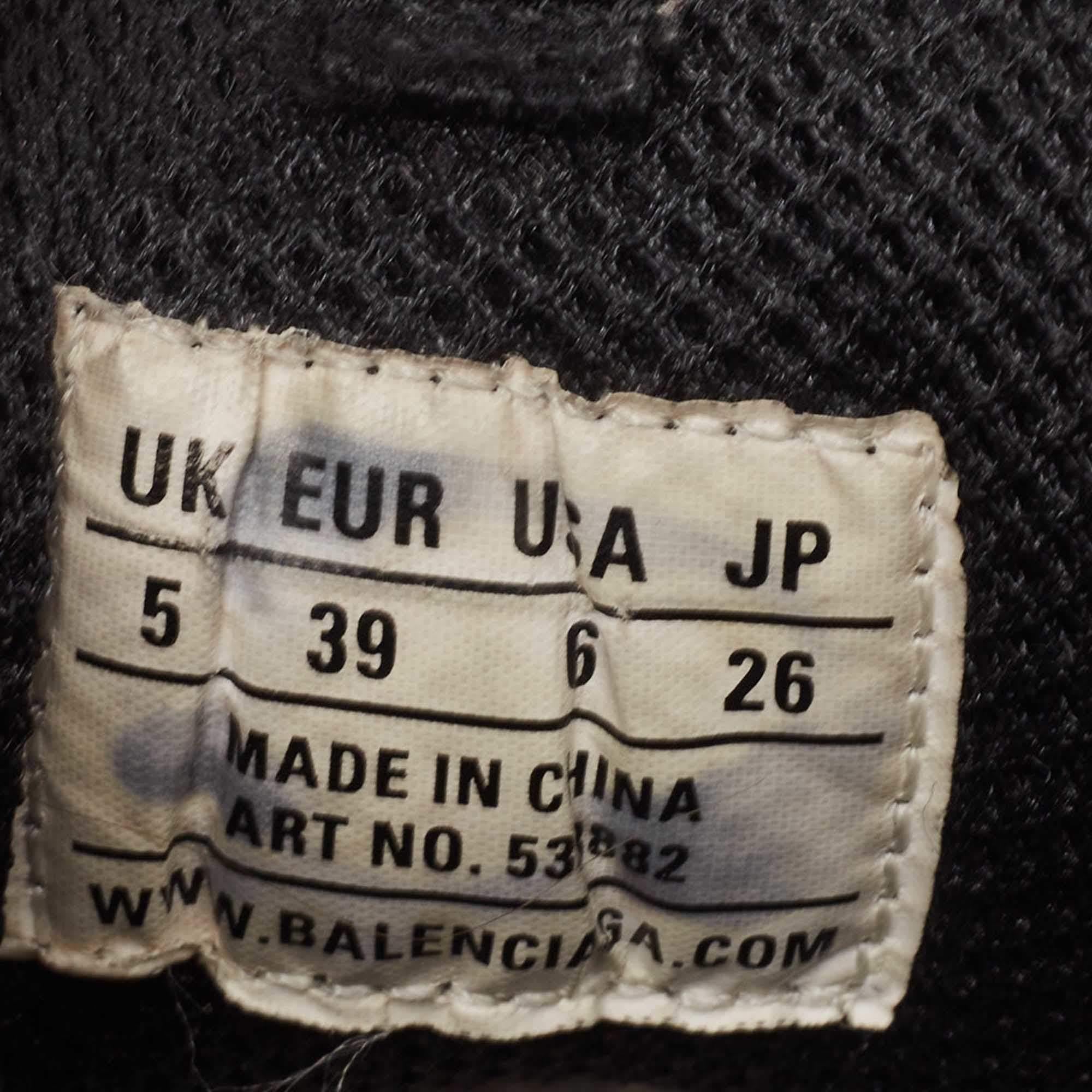 De las mujeres Balenciaga Zapatillas negras de piel sintética y malla Triple S Talla 39