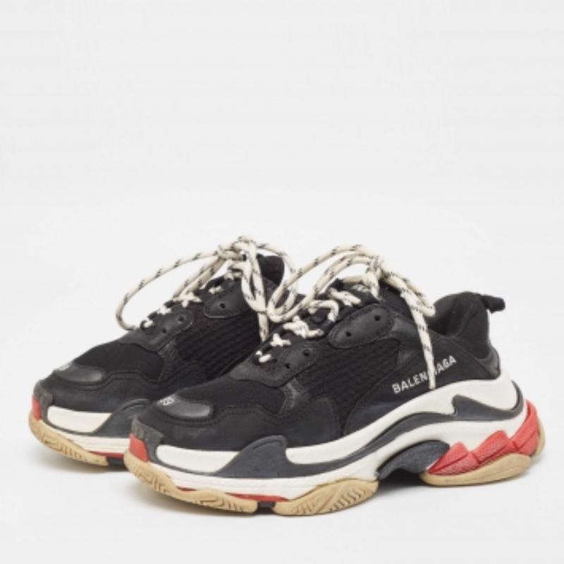 Balenciaga - Sneakers triple S in ecopelle e mesh nere - taglia 39 in vendita 2