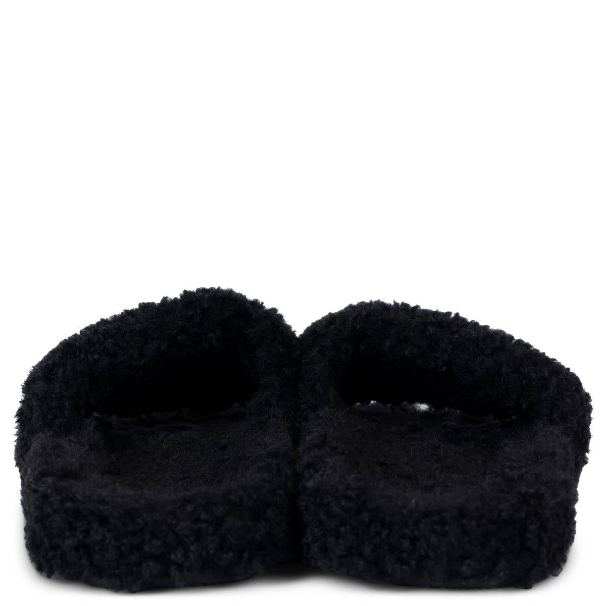 BALENCIAGA negro de imitación de piel FURRY LOGO Slide Sandalias Zapatos 38 en Excelente Estado en Zürich, CH