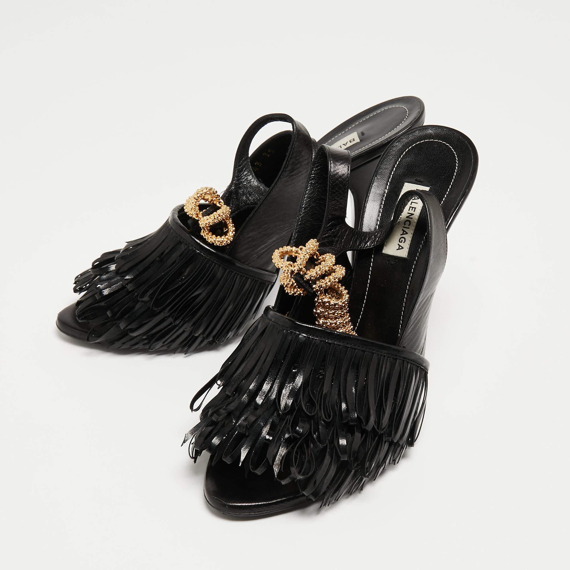 Balenciaga Black Fringe Leather Chain Detail Ankle Strap Sandals Size 39 For Sale 2