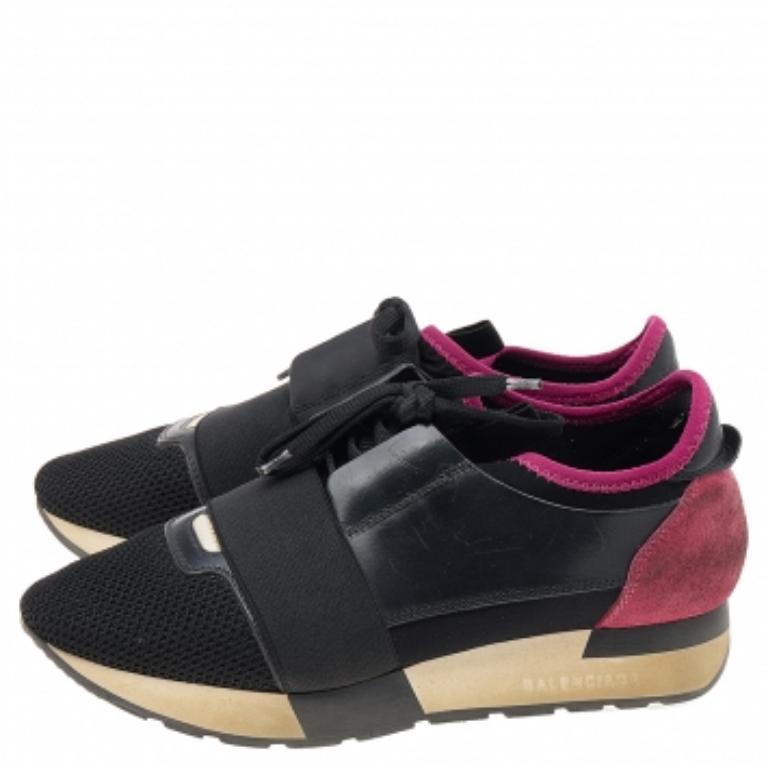 Balenciaga Black/Fuchsia Leather And Mesh Race Runner Sneakers Size 37 Pour femmes en vente