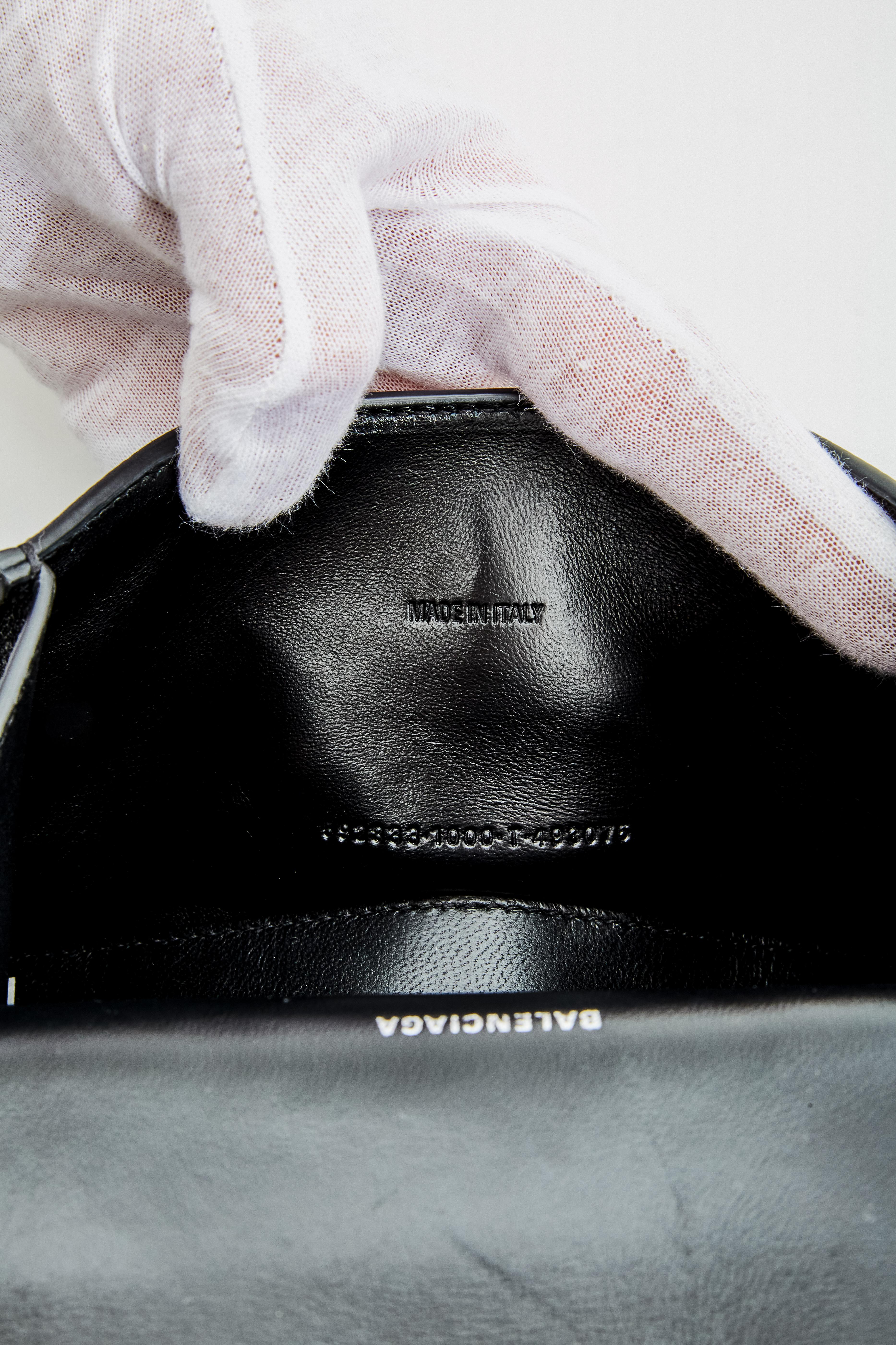 Balenciaga Black Grained Calfskin Leather XS Hourglass Bag In Good Condition For Sale In Montreal, Quebec
