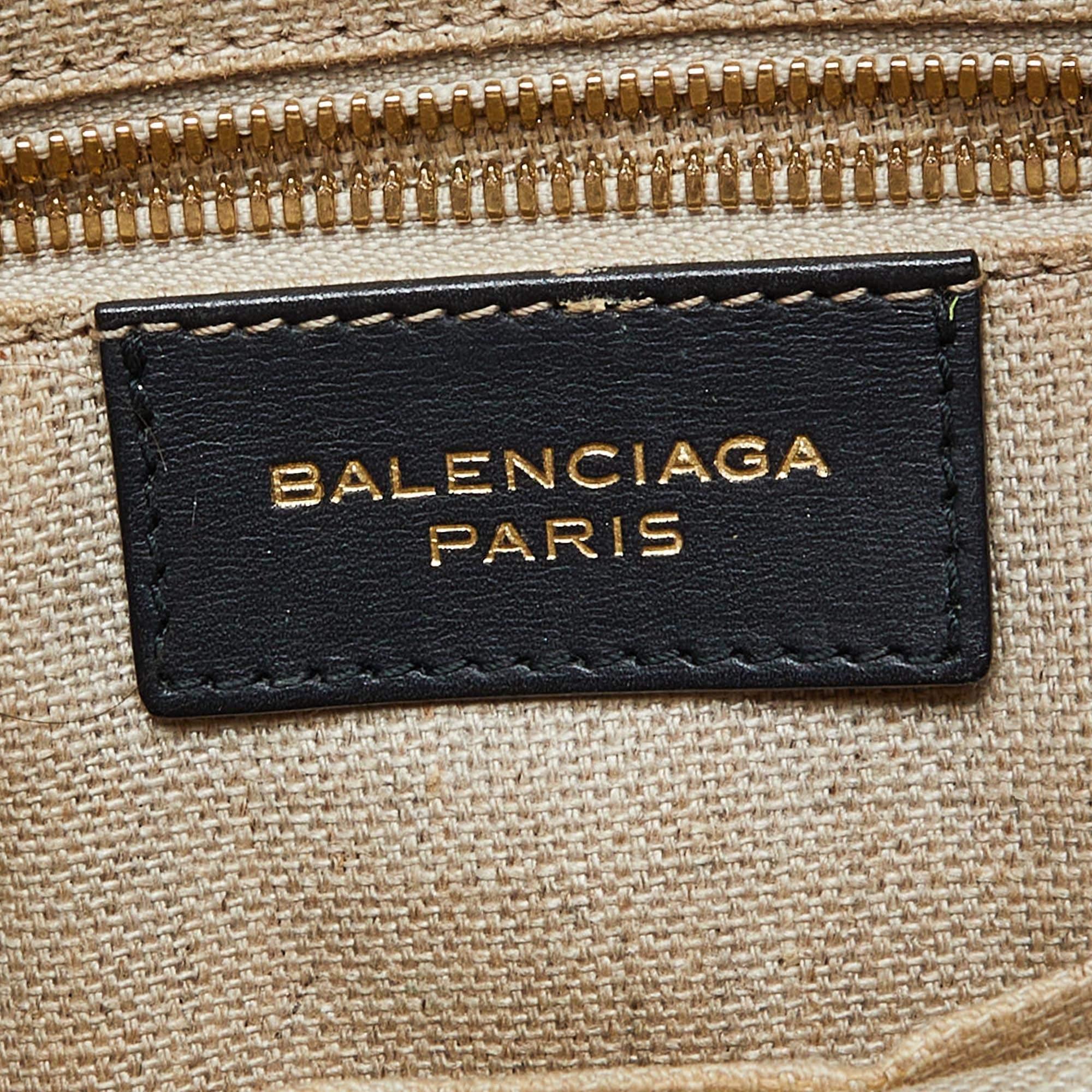 Balenciaga - Fourre-tout de l'après-midi en cuir et karung noir/vert avec cadenas Pour femmes en vente