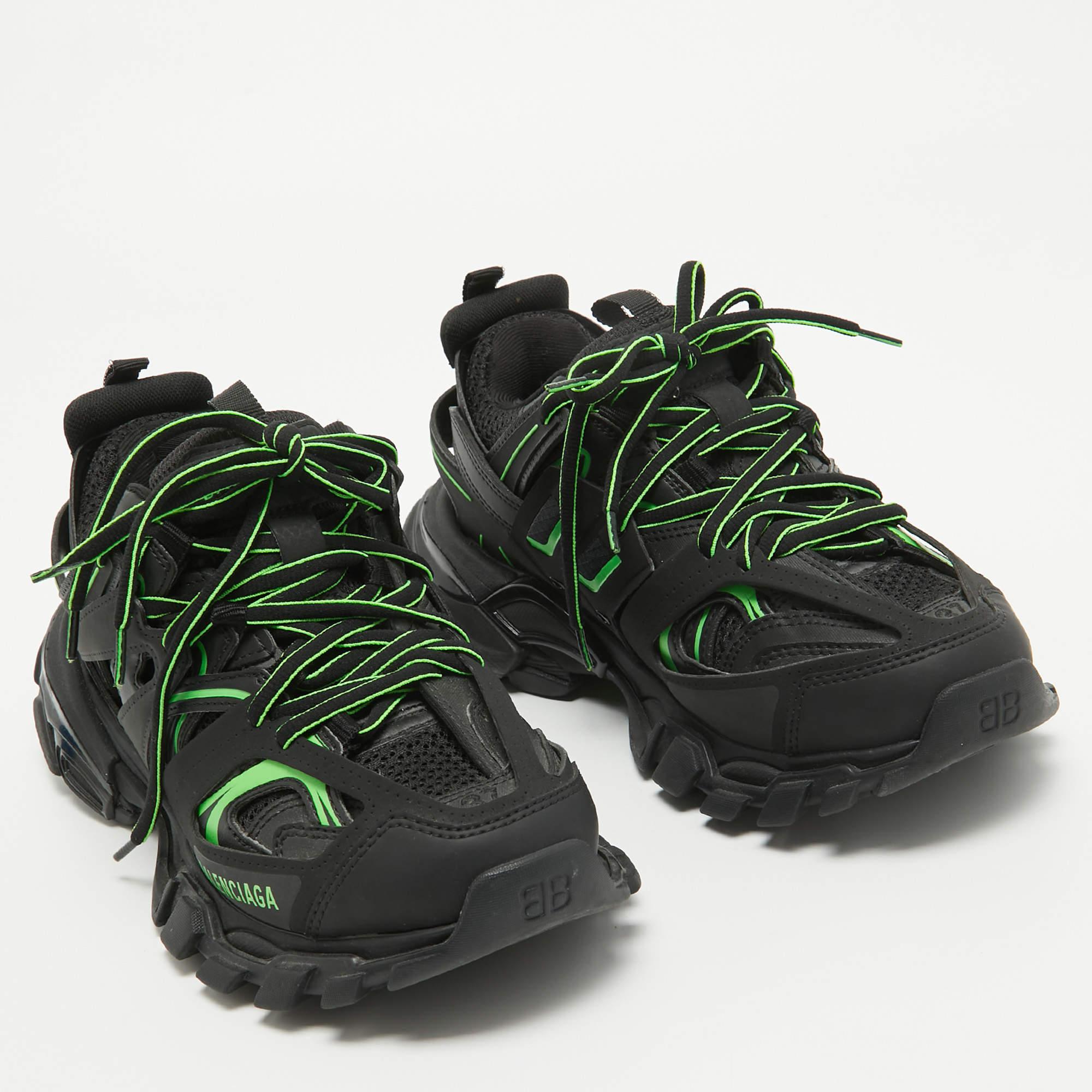 Balenciaga Black/Green Rubber and Mesh Track Sneakers Size 37 In Excellent Condition For Sale In Dubai, Al Qouz 2