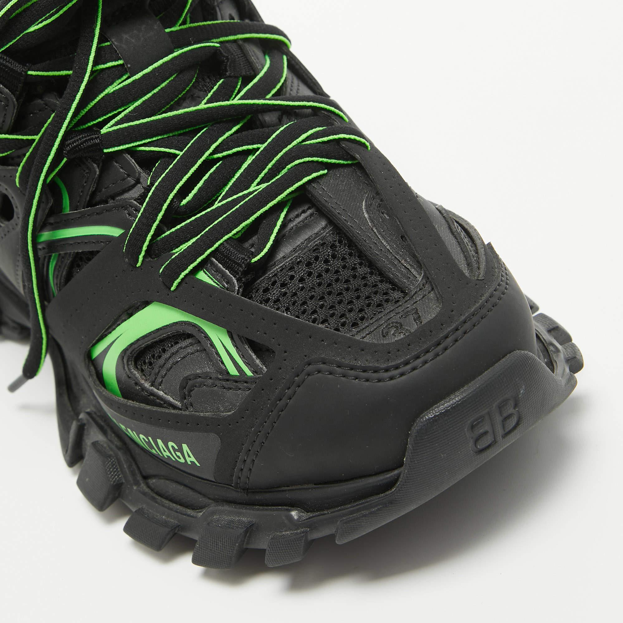 Balenciaga Black/Green Rubber and Mesh Track Sneakers Size 37 Pour femmes en vente