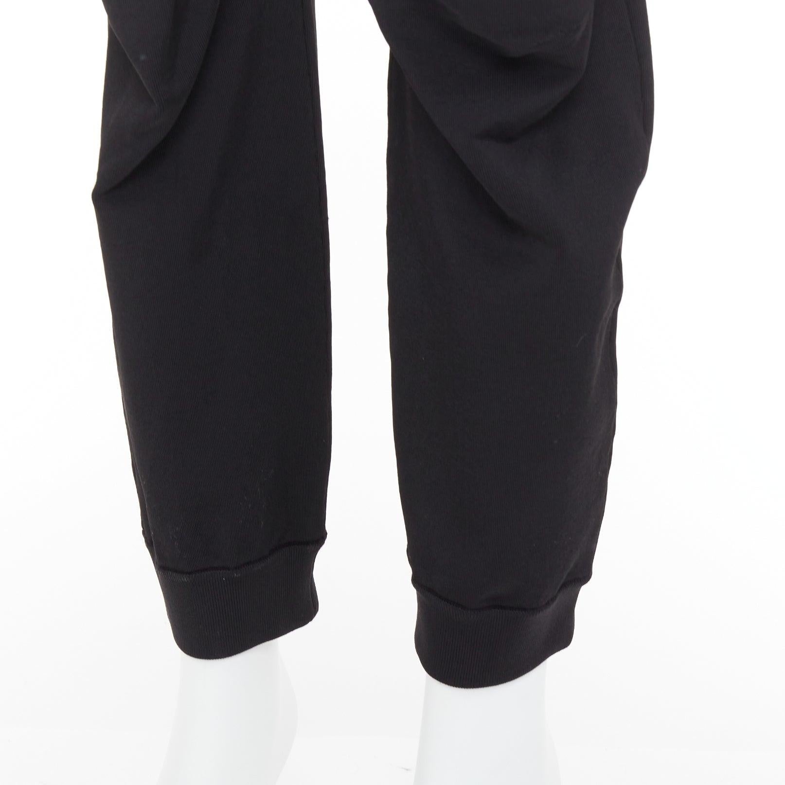 BALENCIAGA black hidden drawstring knee darts cropped jogger pants Negro en venta