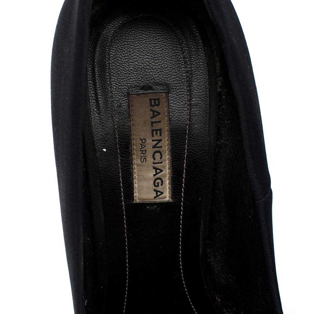 Balenciaga Black Jersey Knife Pumps - Size US 36.5 In Excellent Condition For Sale In London, GB