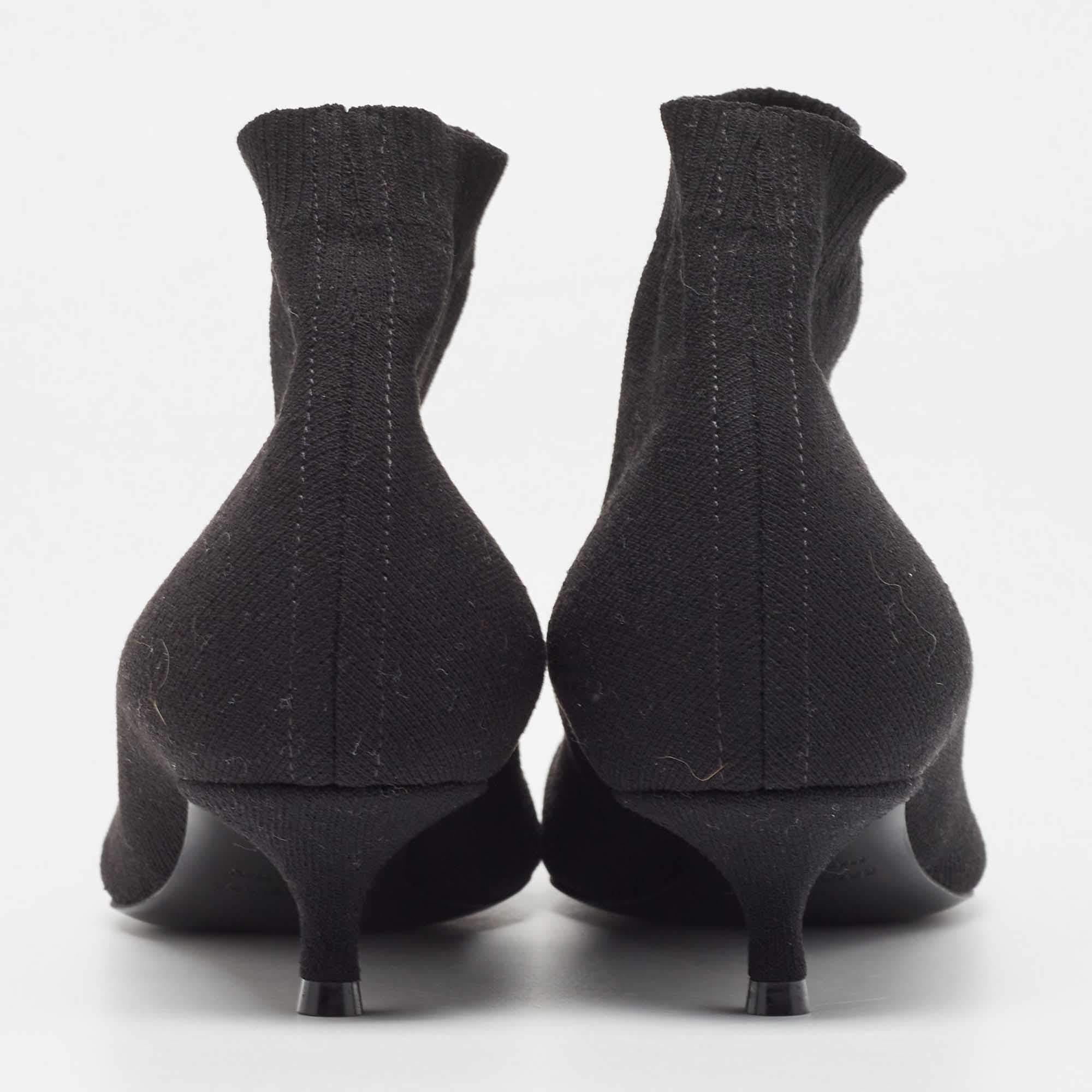Balenciaga Black Knife Fabric Ankle Boots Size 38 In New Condition In Dubai, Al Qouz 2
