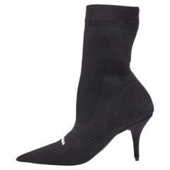 Balenciaga Schwarze Strick-Stoffmesser-Stiefeletten mit Stiefeletten Größe 38