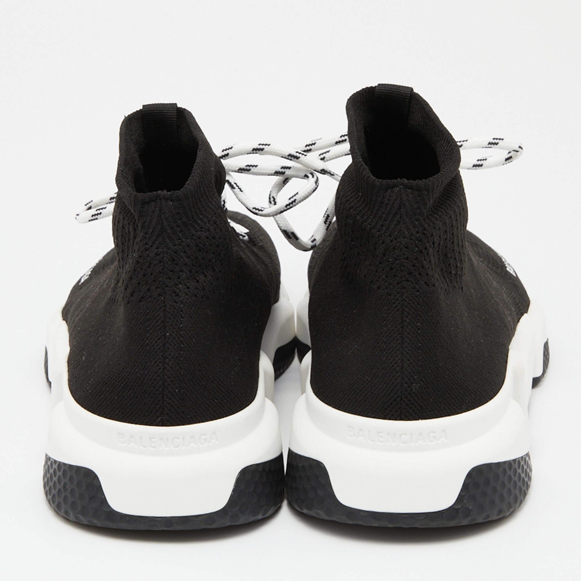 Balenciaga Black Knit Fabric Speed Trainer Lace Up Sneakers Size 44 In New Condition In Dubai, Al Qouz 2